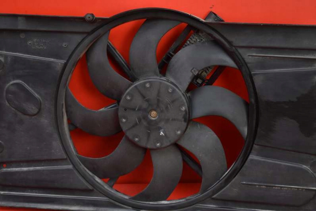 Lüfter 3M51-8C607-EC FORD FOCUS MK2 1.4 16V 80 KM 04-08