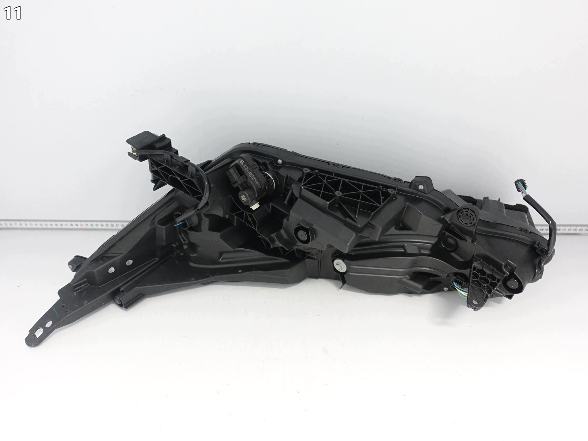 NISSAN ARIYA FE0 22-26 light FULL LED DRL right upper front EUROPA