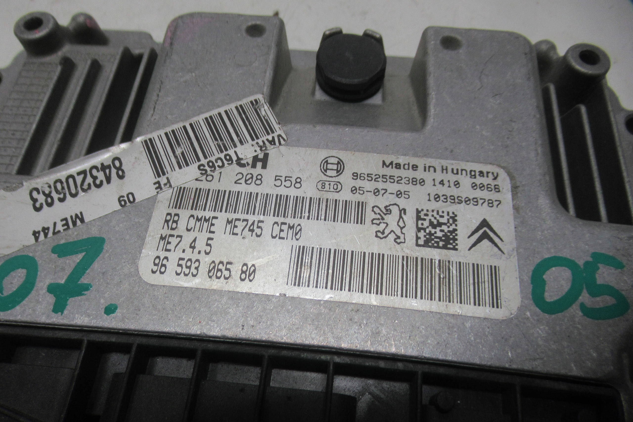 PEUGEOT 307 05R computer control unit of the engine 9659306580