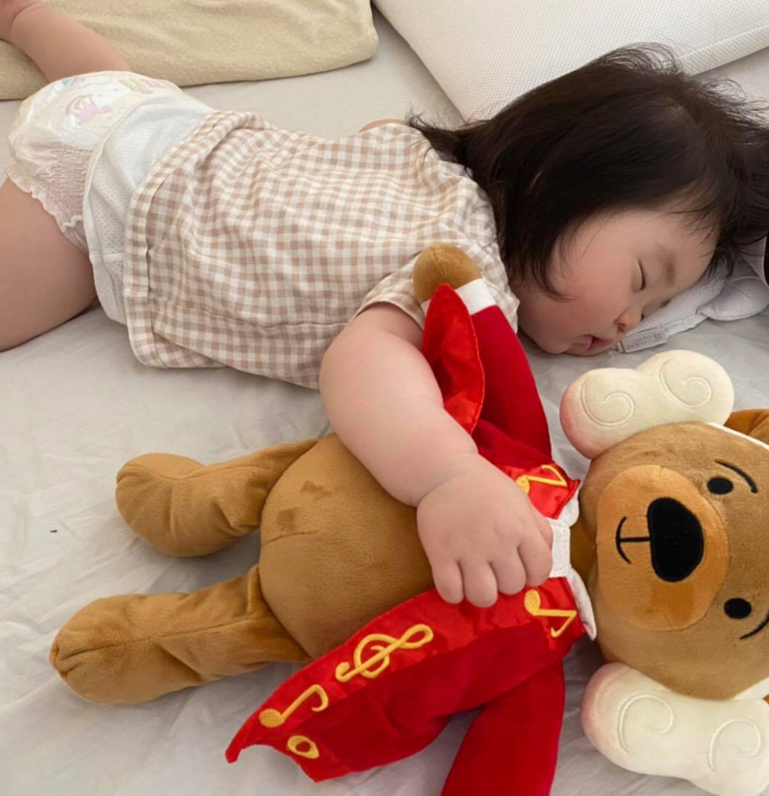 Zabawka grająca muzykę Mozarta - Miś Amadeusz Materiał tkanina