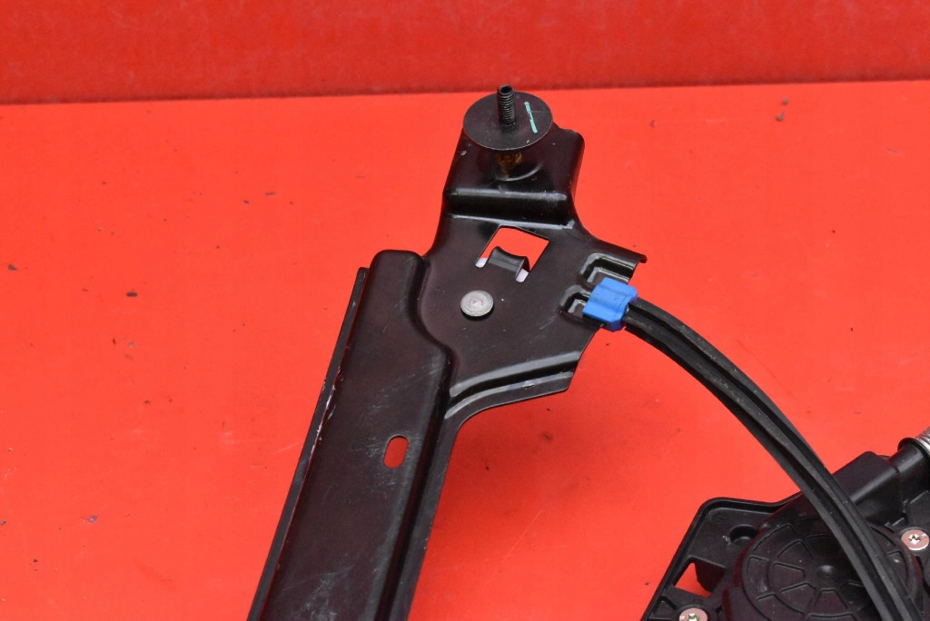 window regulator right rear part EU 1028821-00-B TESLA MODEL X 90D 15-21