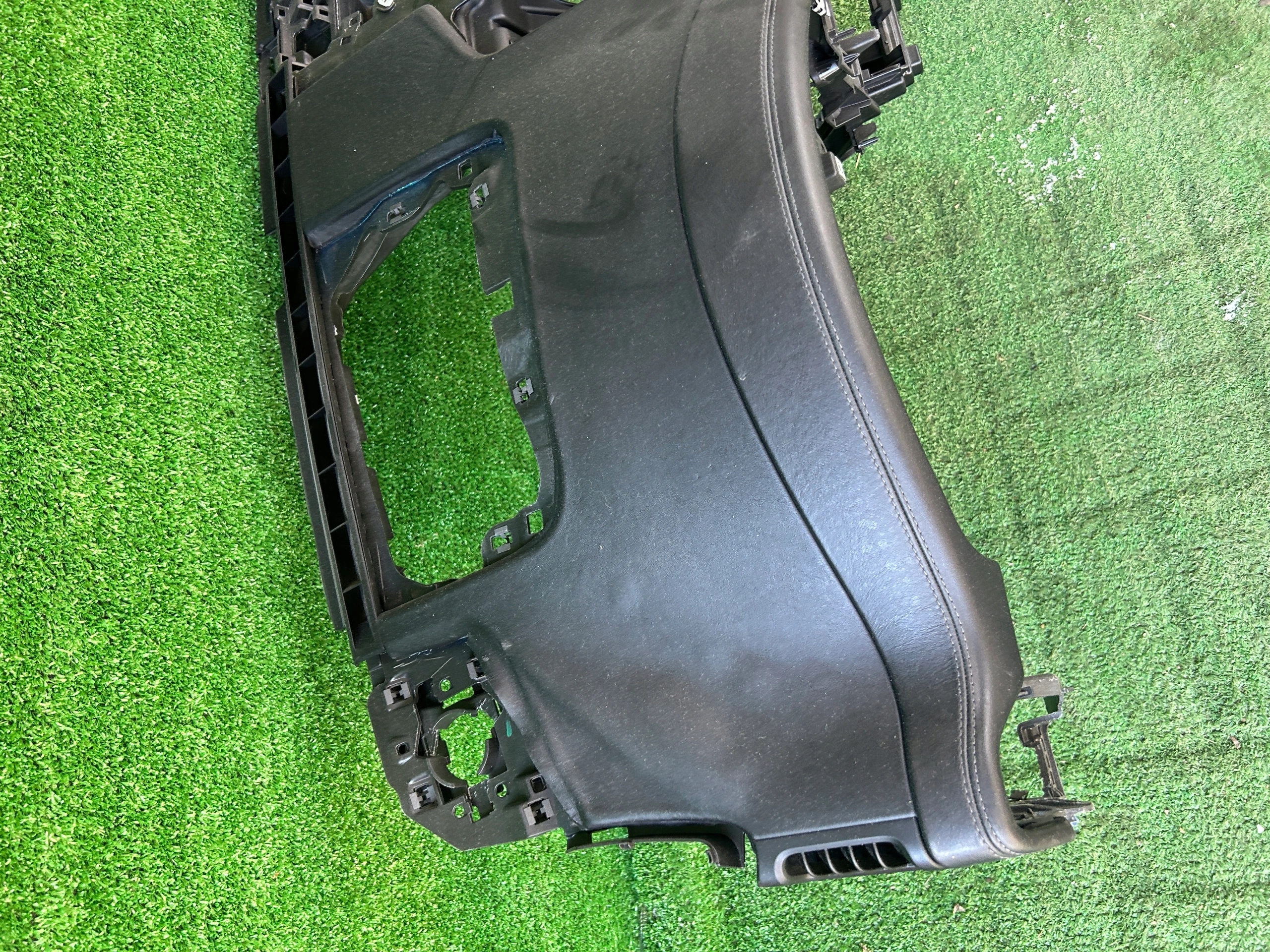 dashboard instrument panel console Porsche Cayenne 9Y0 9Y1857003