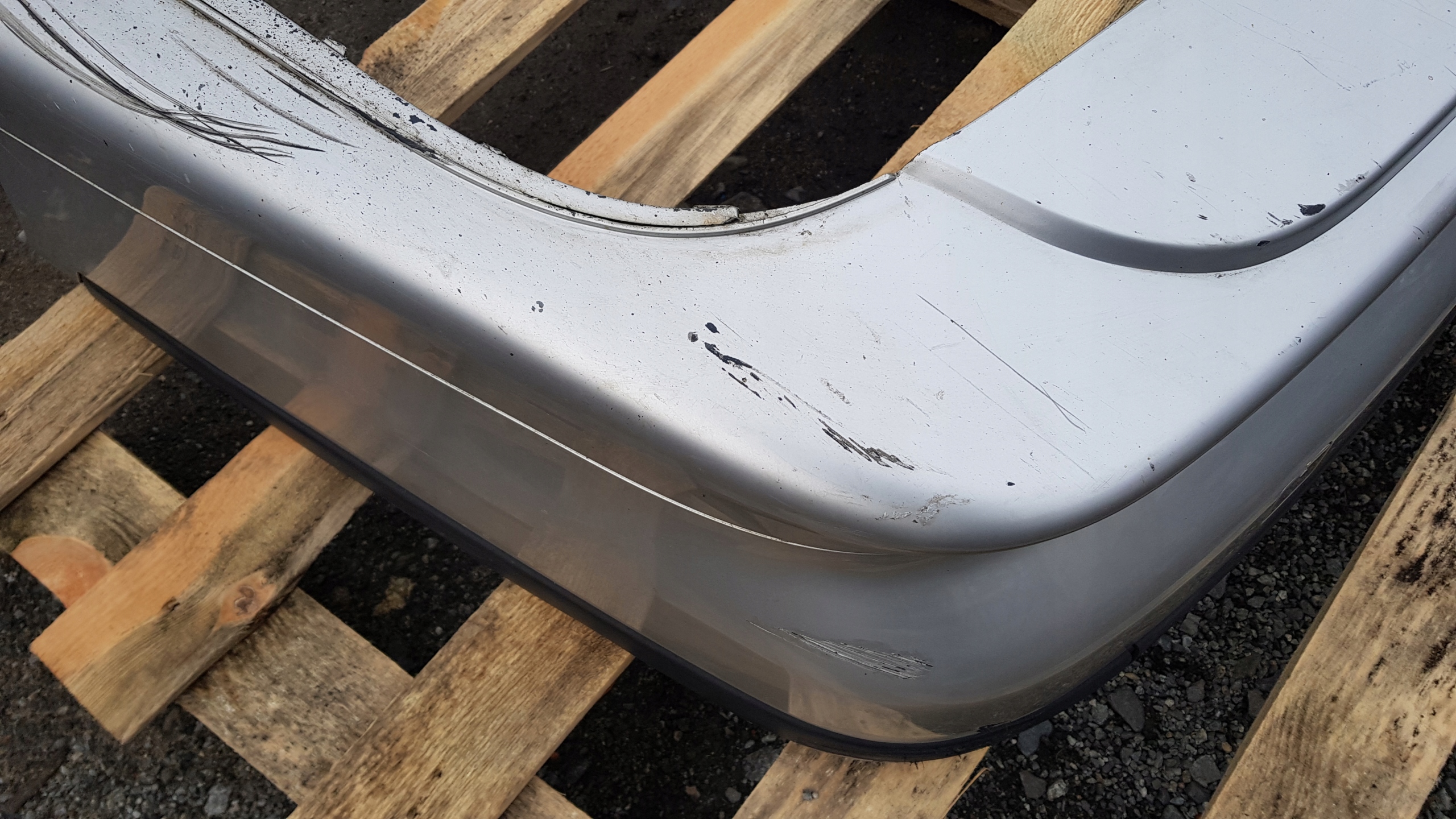 BMW E39 Stoßstange heck TITANSILBER PDC TOURING