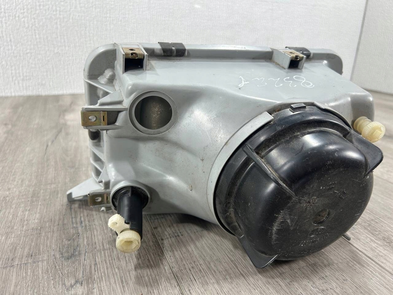 AUDI 100 C2 LIFT 1981-> light left front 1AH004080