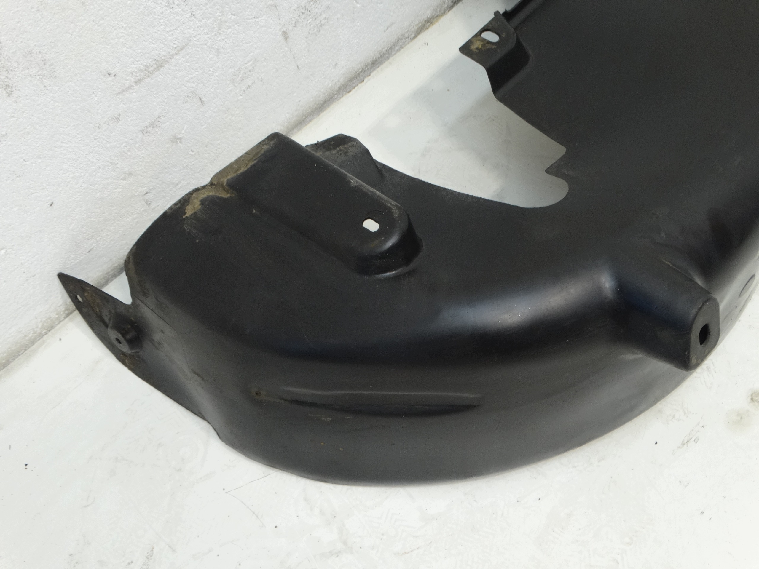mudguard left rear. CITROEN C4 CACTUS 16R. 9801624380