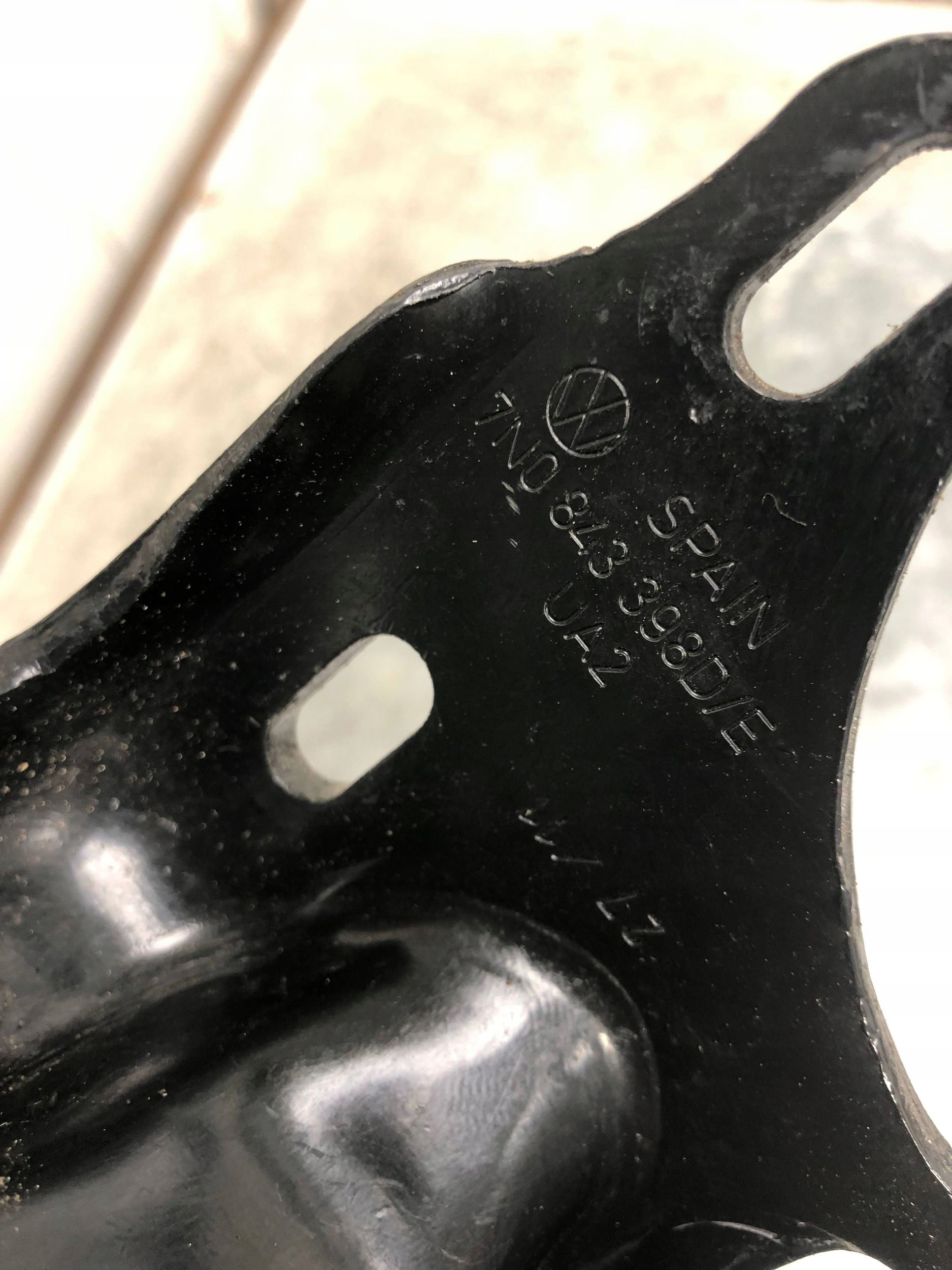 roll PROWADNICA door right rear part VW SHARAN 7N0843398D