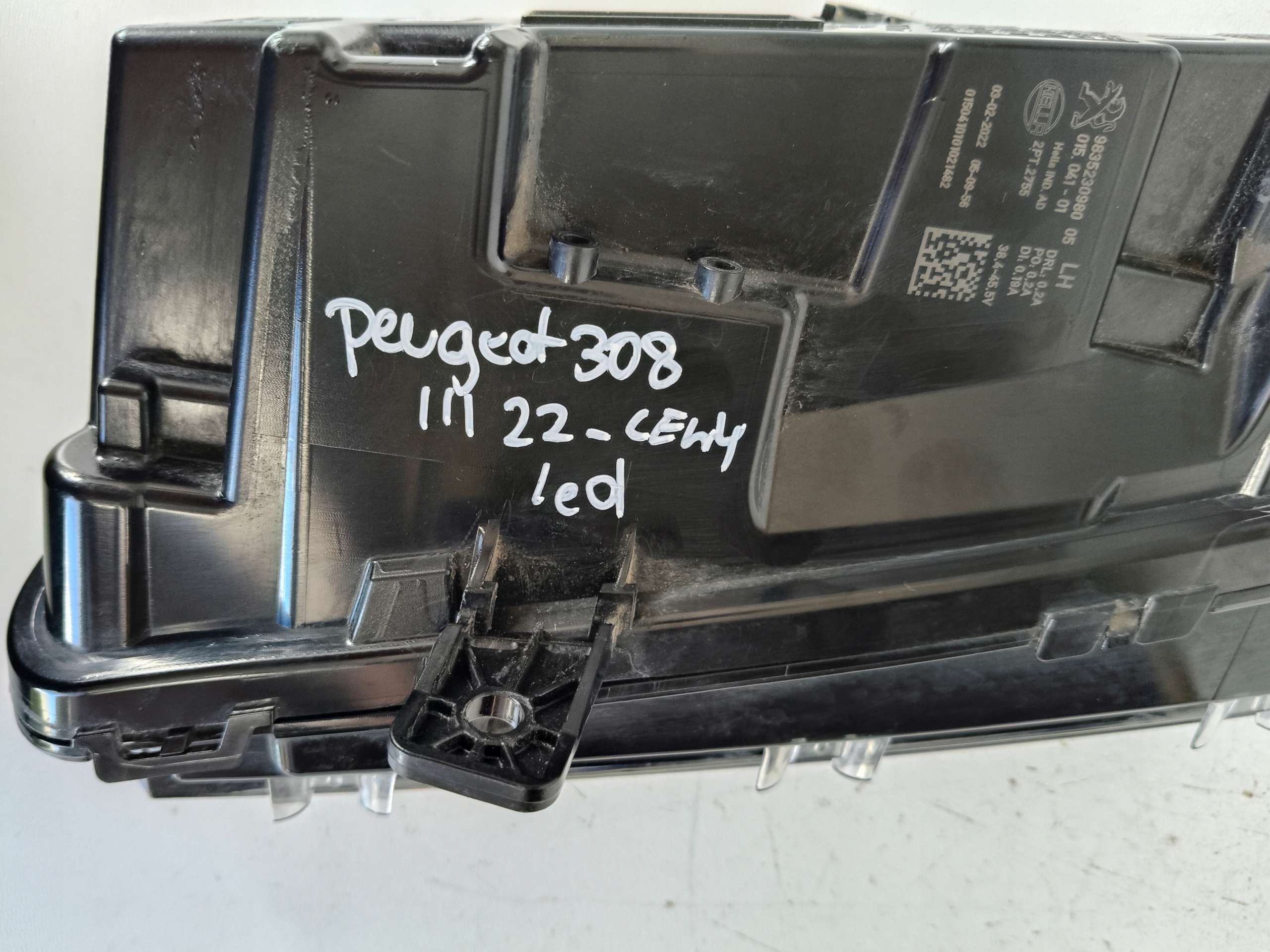 Nebelscheinwerfer links PEUGEOT 308 III LED DRL 22