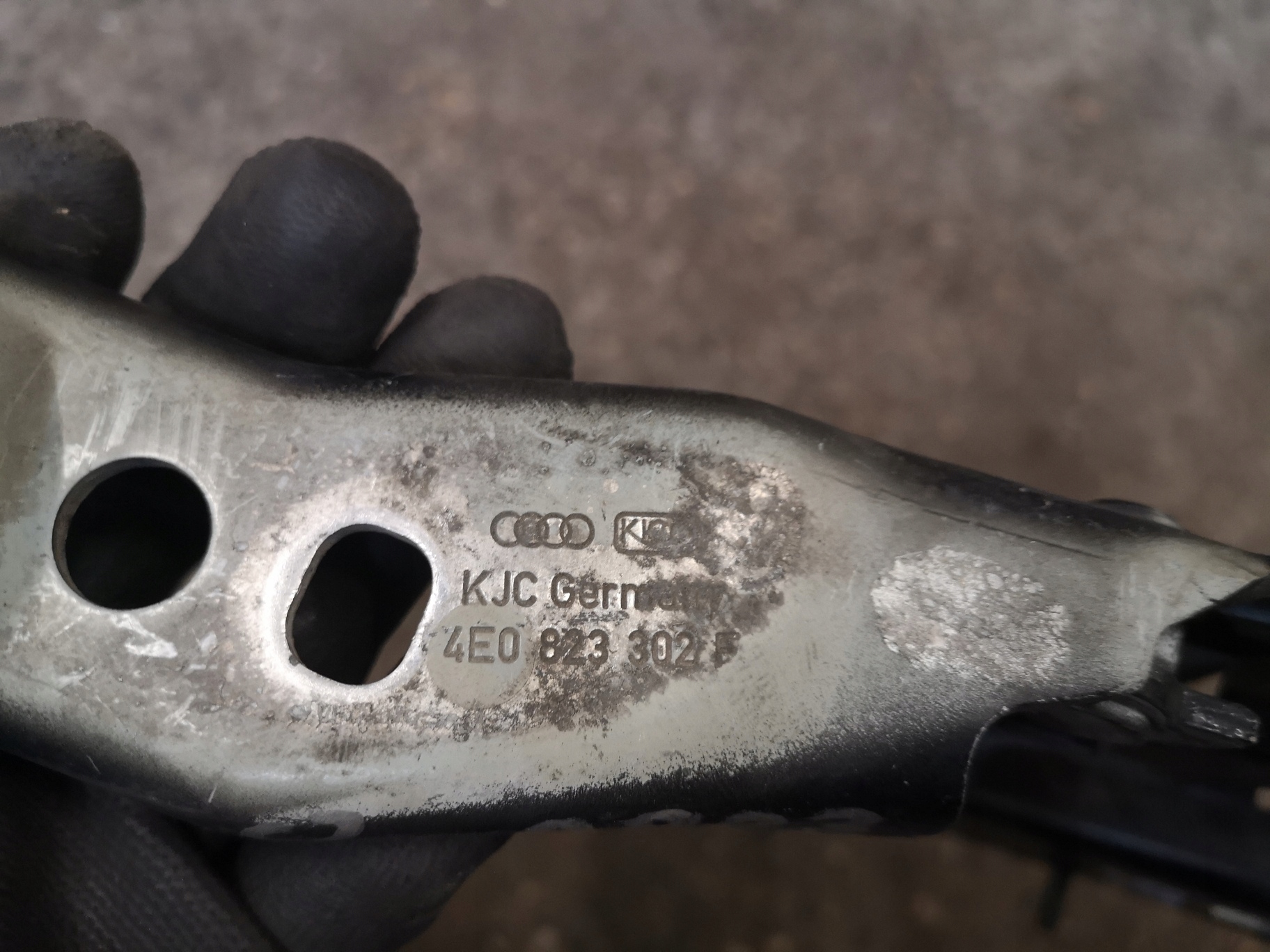 AUDI A8 D3 panty pant kapoty KOMPLET