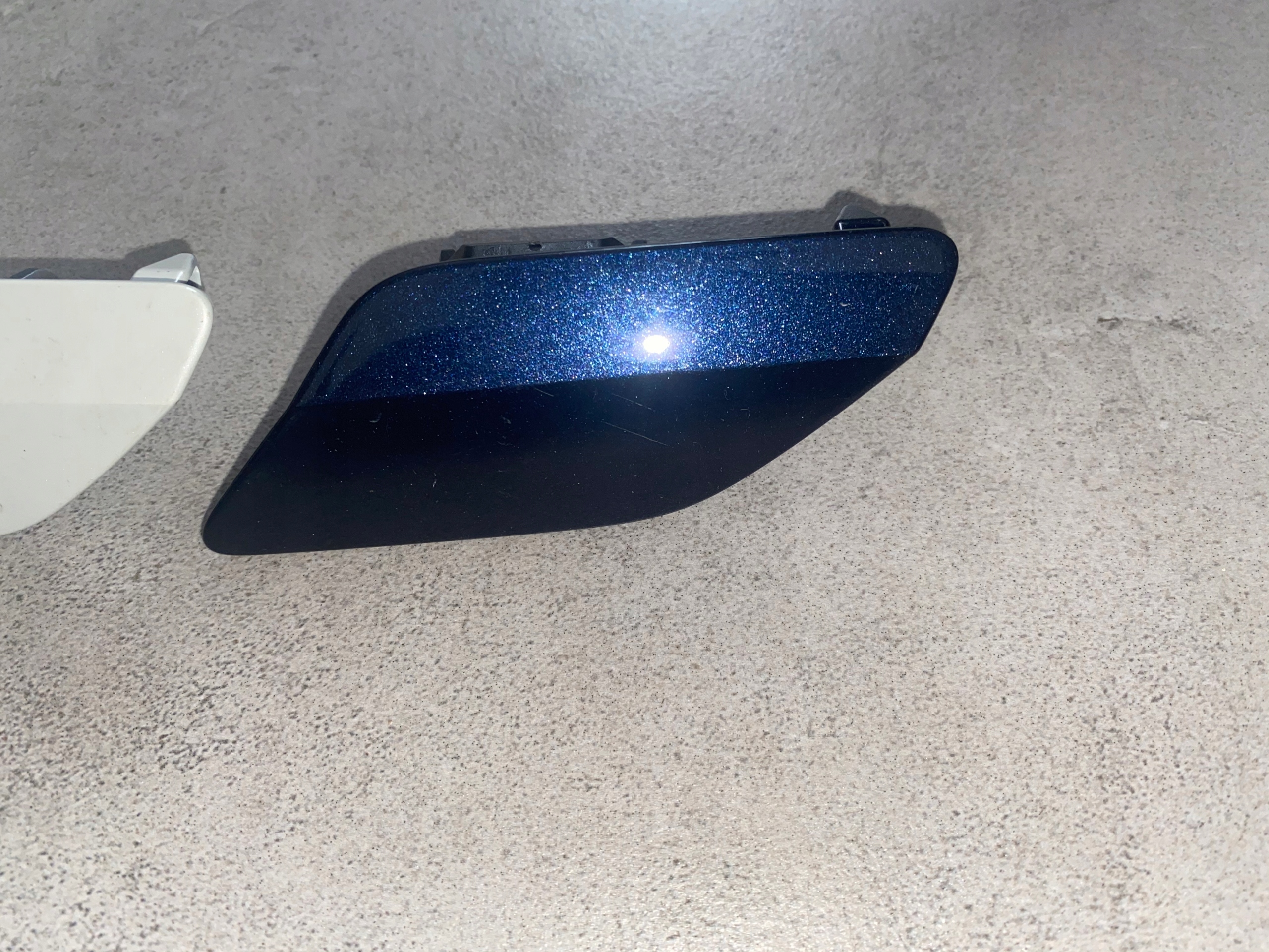 ZAŚLEPKA SPRYSKIWACZA LEWA 5G0955109 VW GOLF VII Jakość części (zgodnie z GVO) O - oryginał z logo producenta pojazdu (OE)