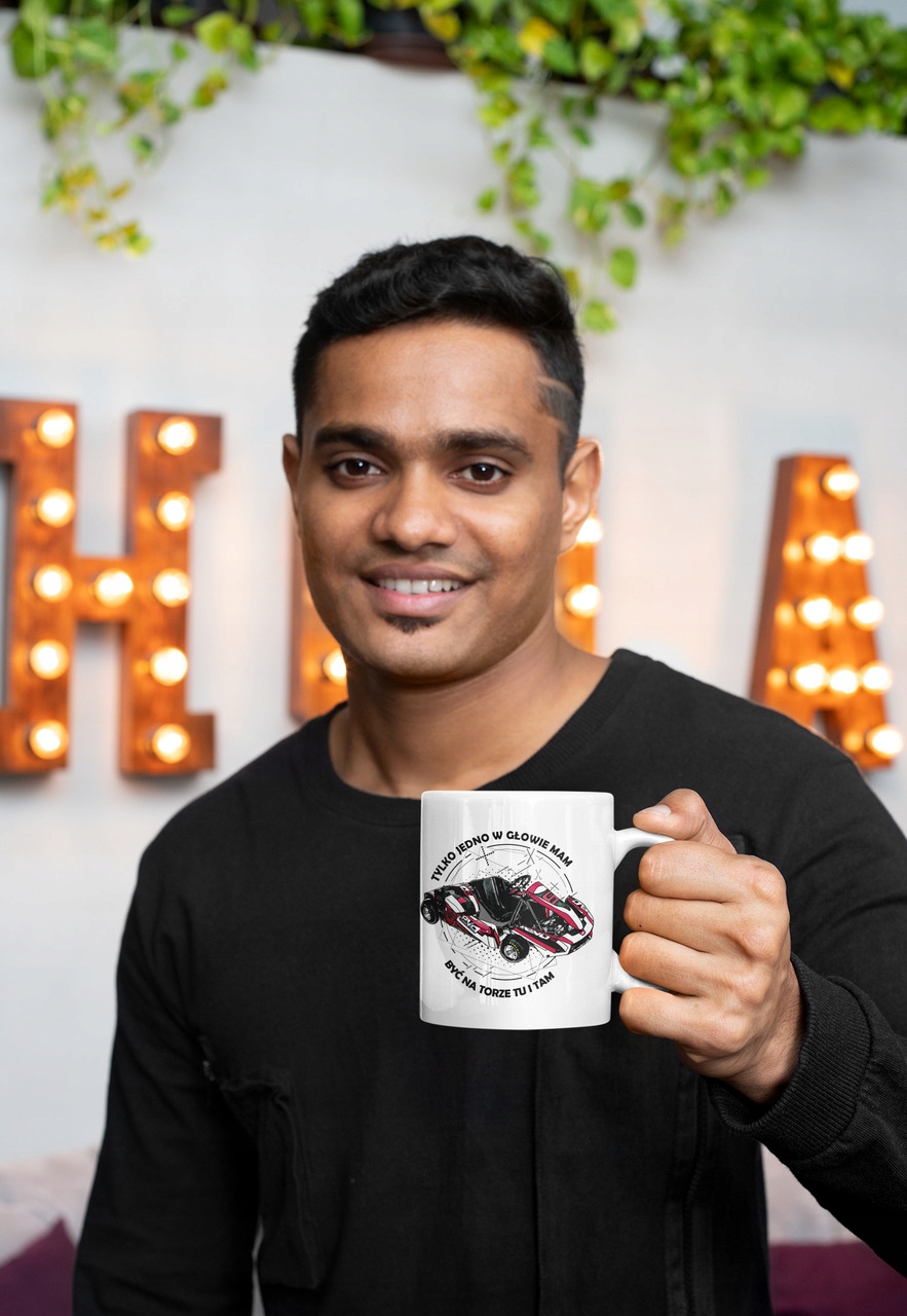 KUBEK BIAŁY CIEKAWY PREZENT BUGGY WYŚCIGI TOR Marka inna