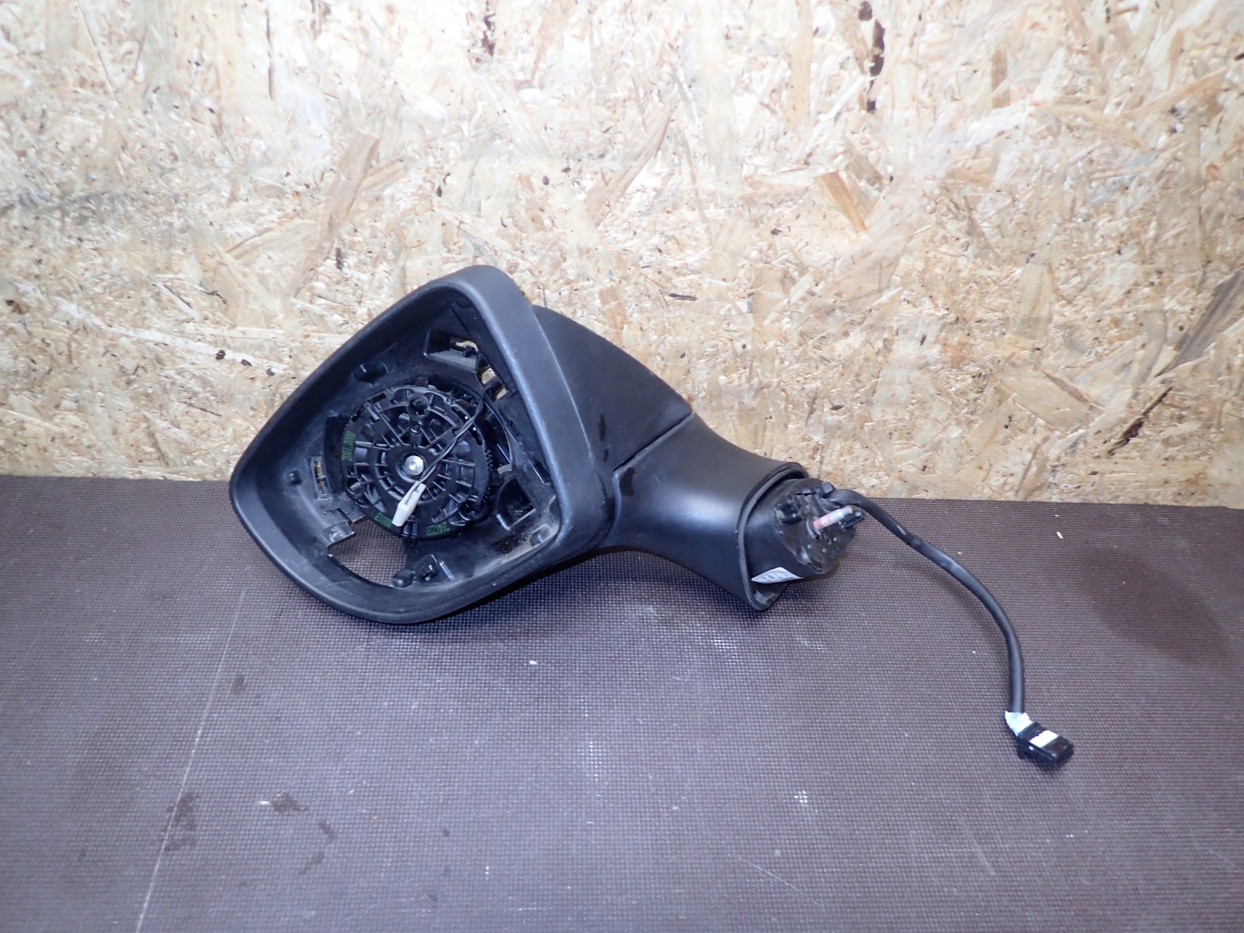 mirror left RENAULT CLIO IV 4 7PIN 963025725R