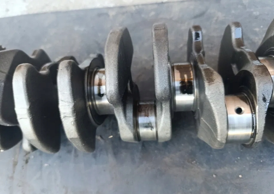 klika MOTORU 2.5 TDI VW T5 AXD AXE BNZ BPC