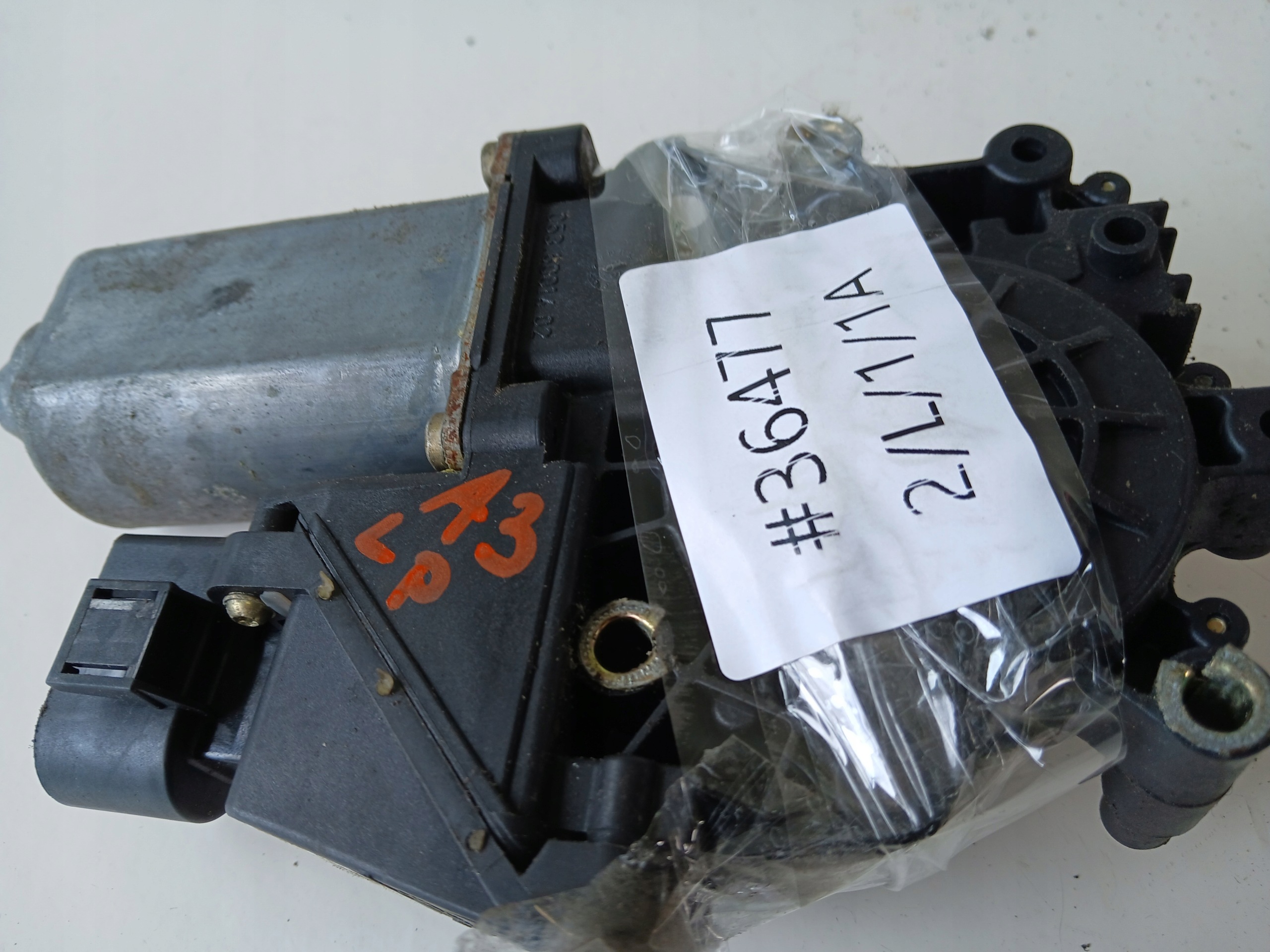AUDI A6 C5 A3 8L mini motor windows left front 114181-101