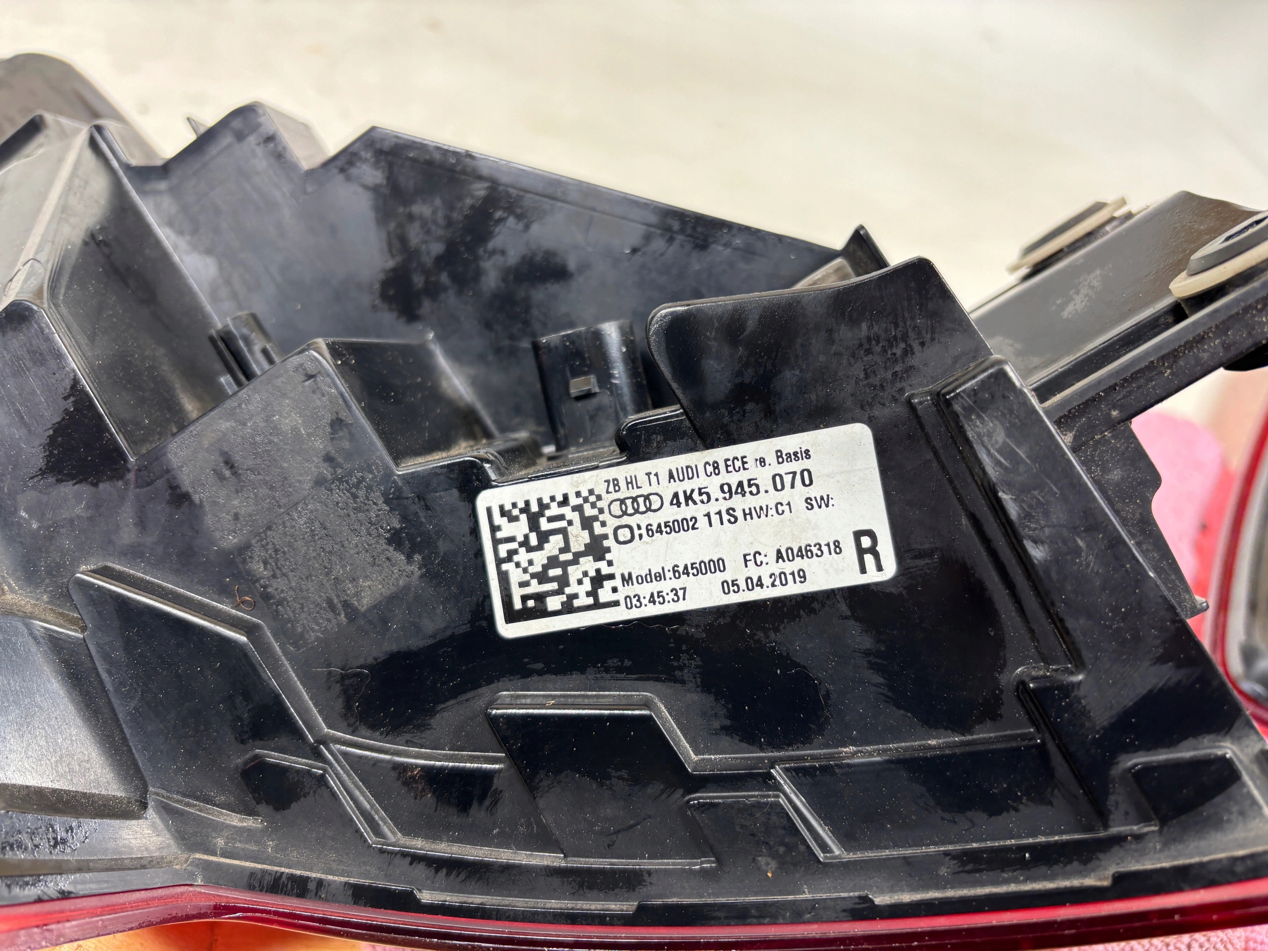 AUDI A6 C8 4K5 light rear rear part right 4K5945070
