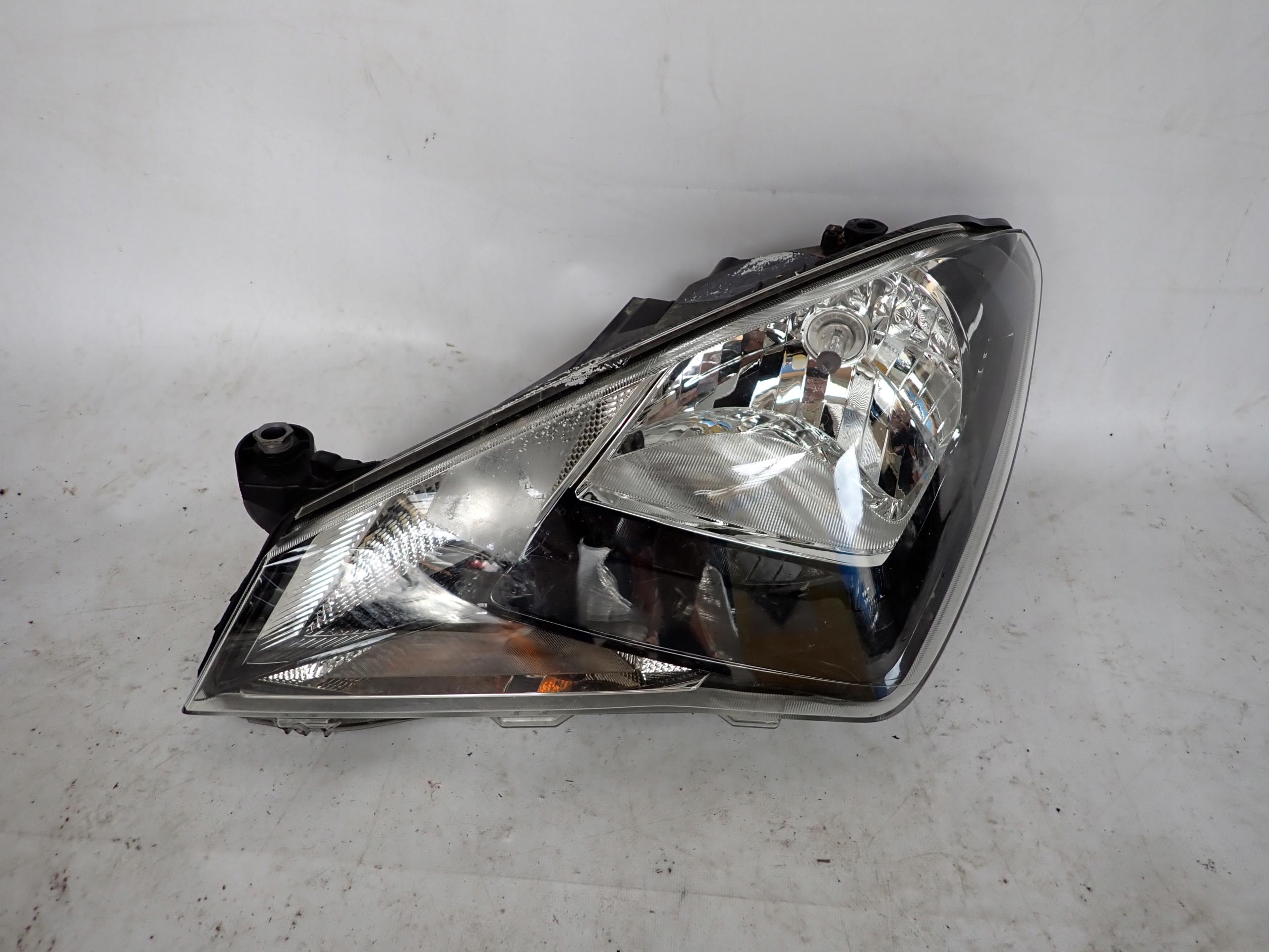 SEAT MII 11- light left front front 1SL941015