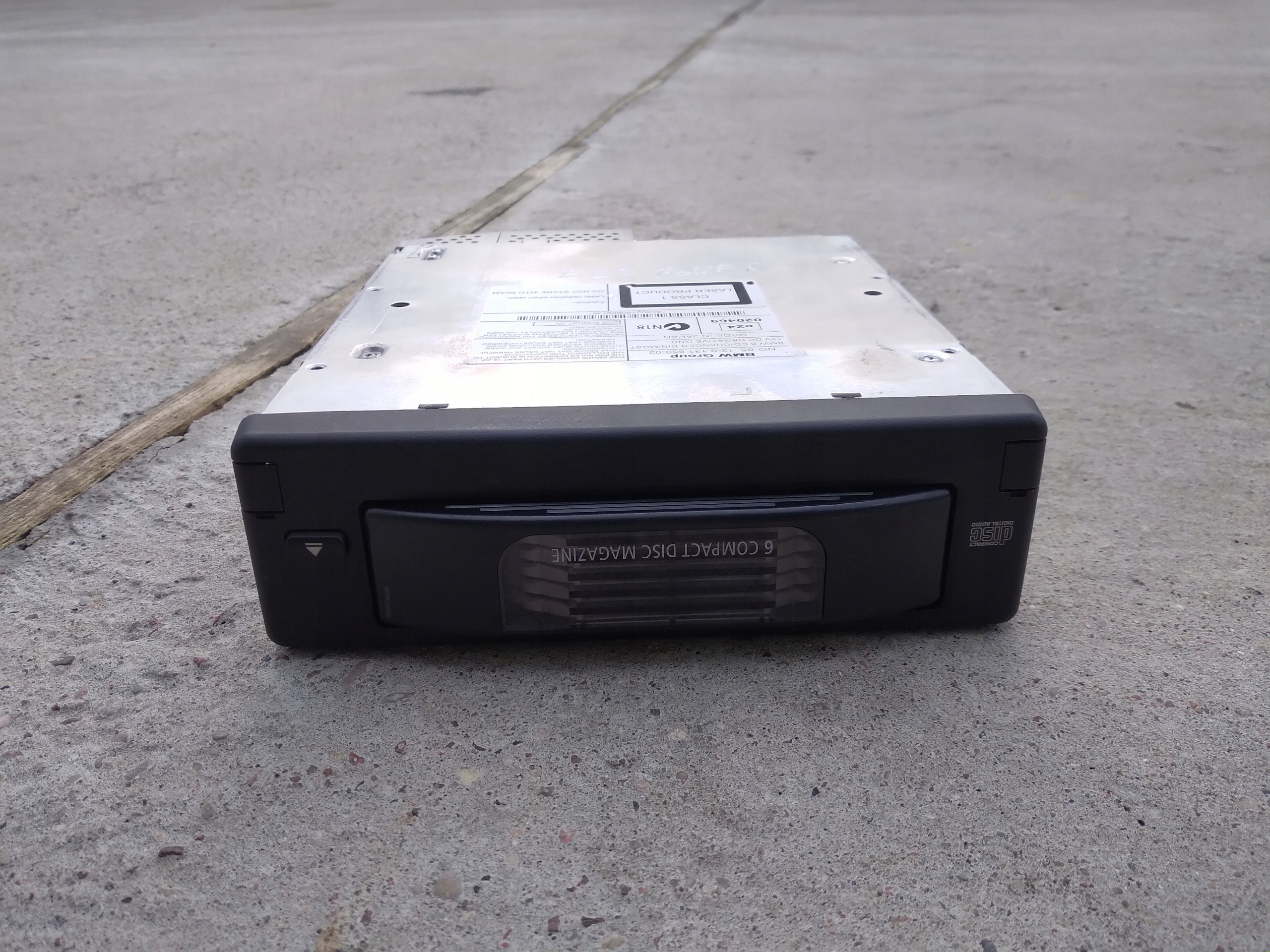 9131850 - BMW E60 polift CD-чейнджер 9 131 850