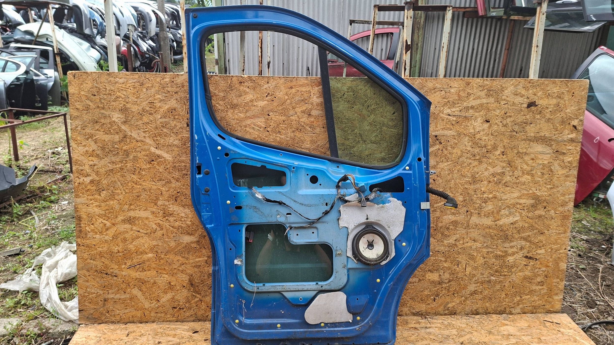 door front left RENAULT TRAFIC II VIVARO A 2001-2014