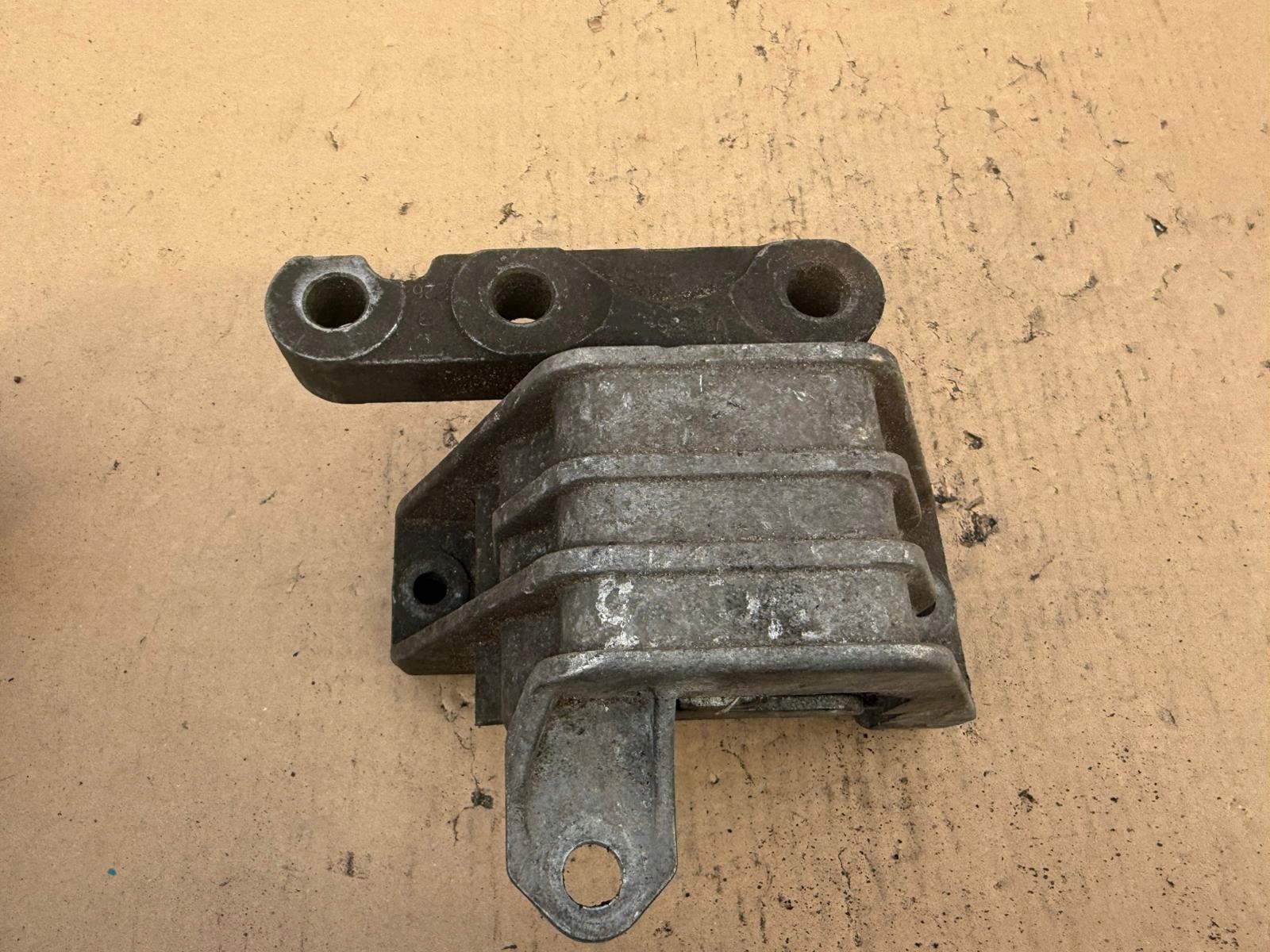 front engine mount OPEL VECTRA C 210446110