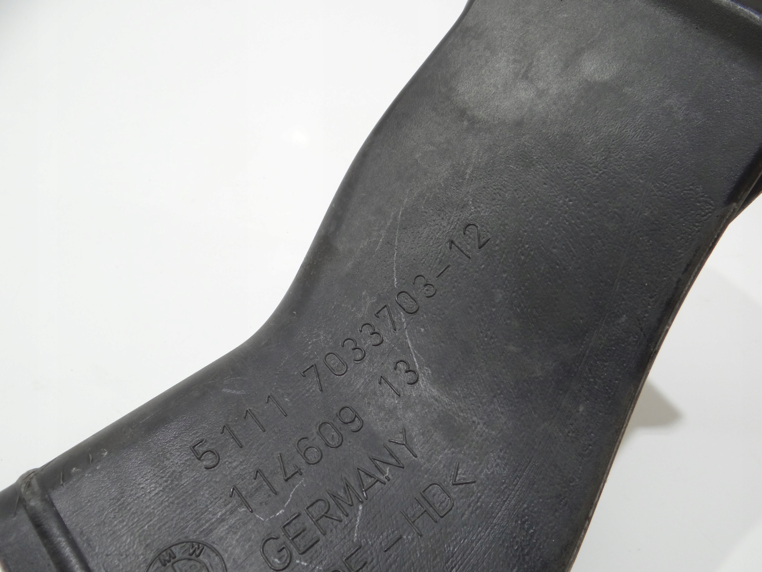 drain intake air TARCZY left front BMW E60 E61 7033703