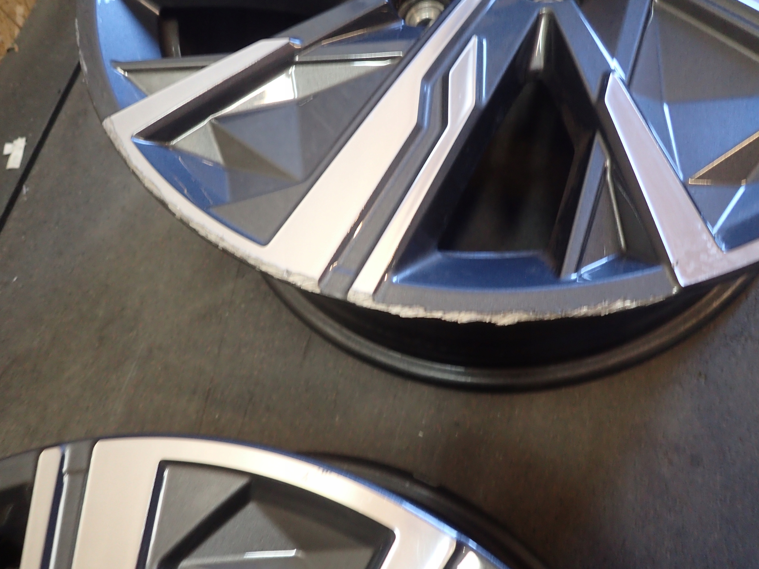disk hliníkový HYUNDAI 17" 5X114,3 7J