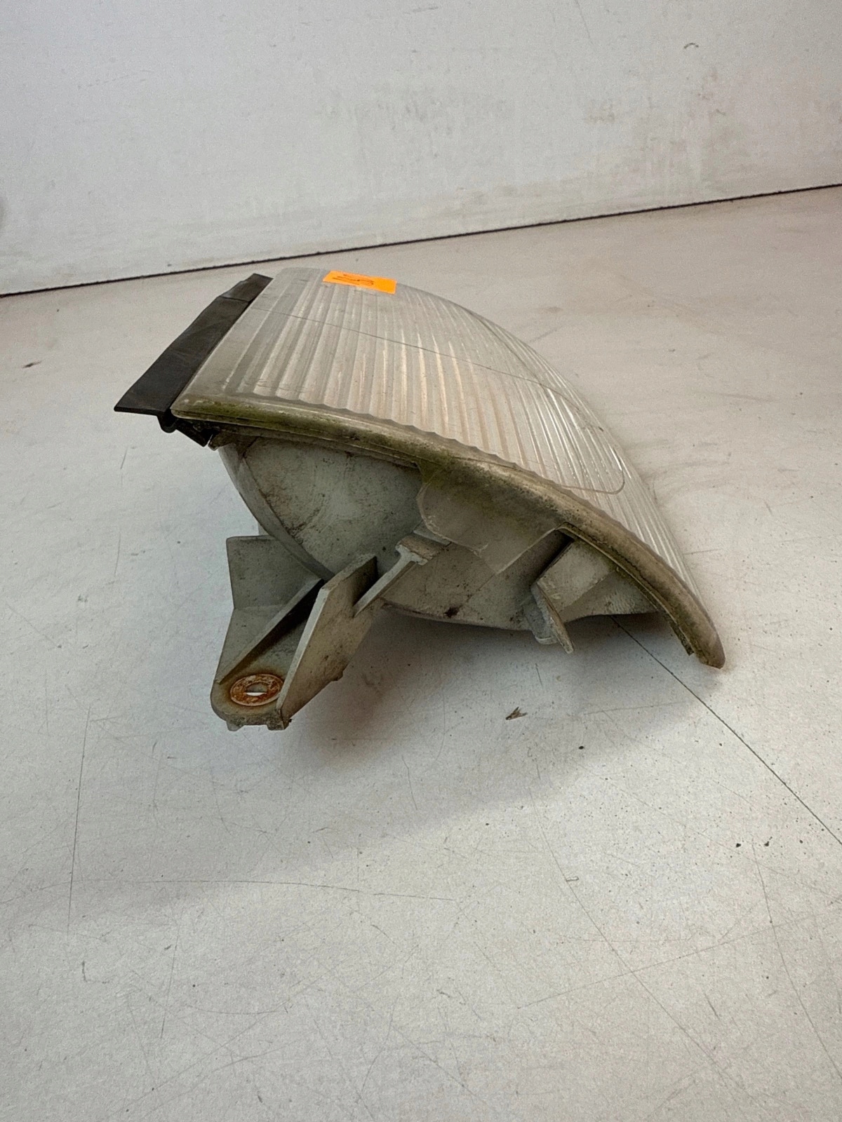 light front front right odblysk Mitsubishi Fuso UK Anglik