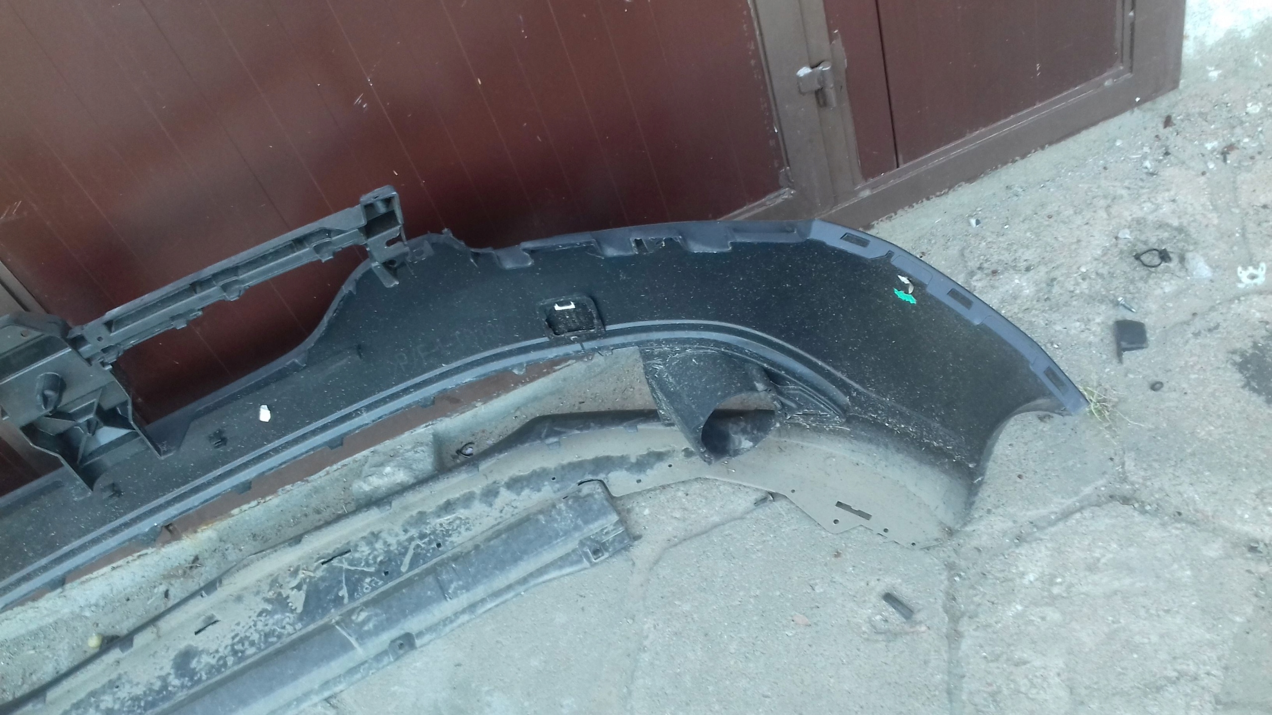 ZDERZAK PRZEDNI DACIA LOGAN II ORYGINAŁ 620226895R Typ samochodu Samochody osobowe