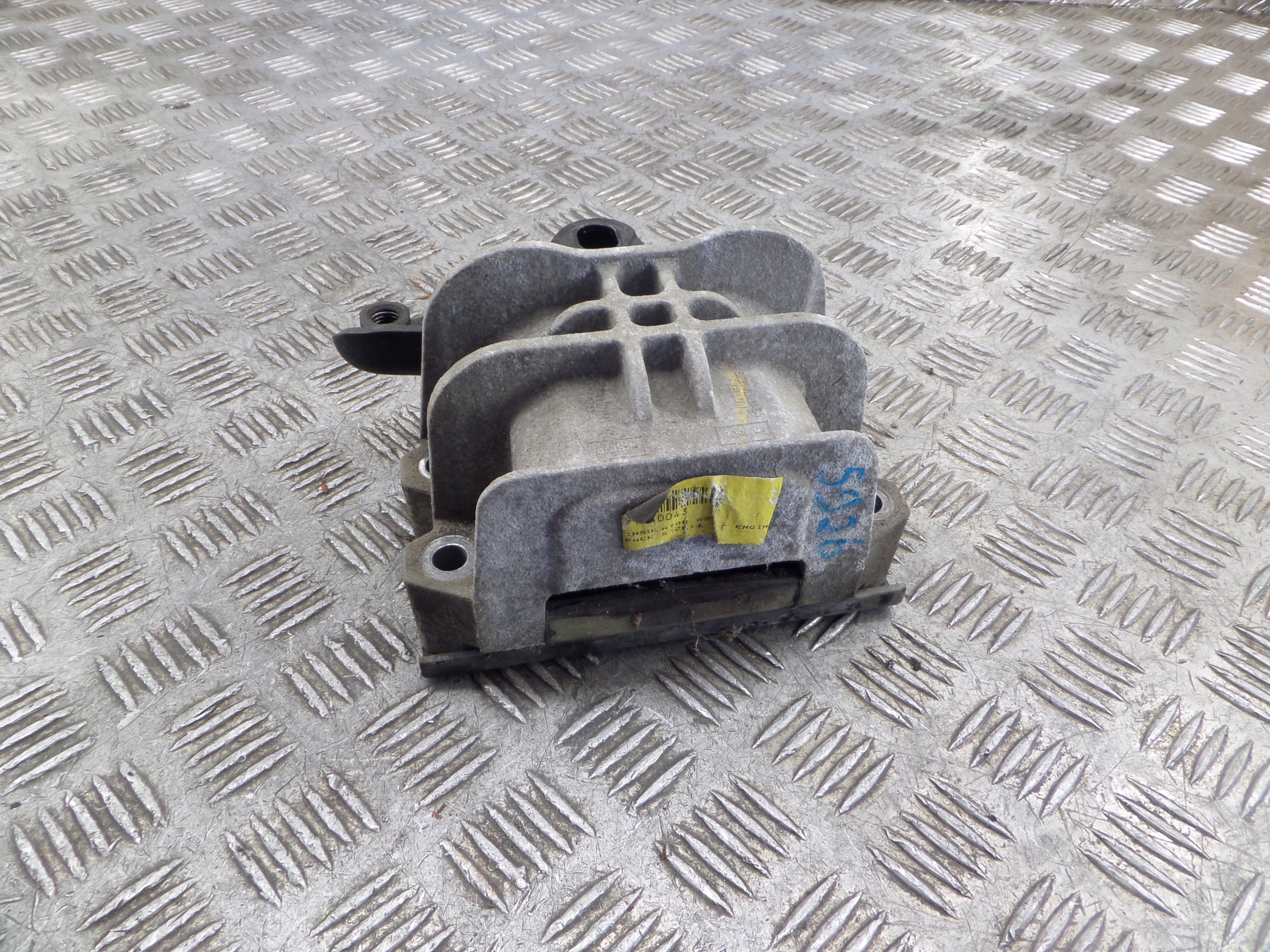 Ford OE BK21-7M124-BA gearbox mounting holder gearbox mounting