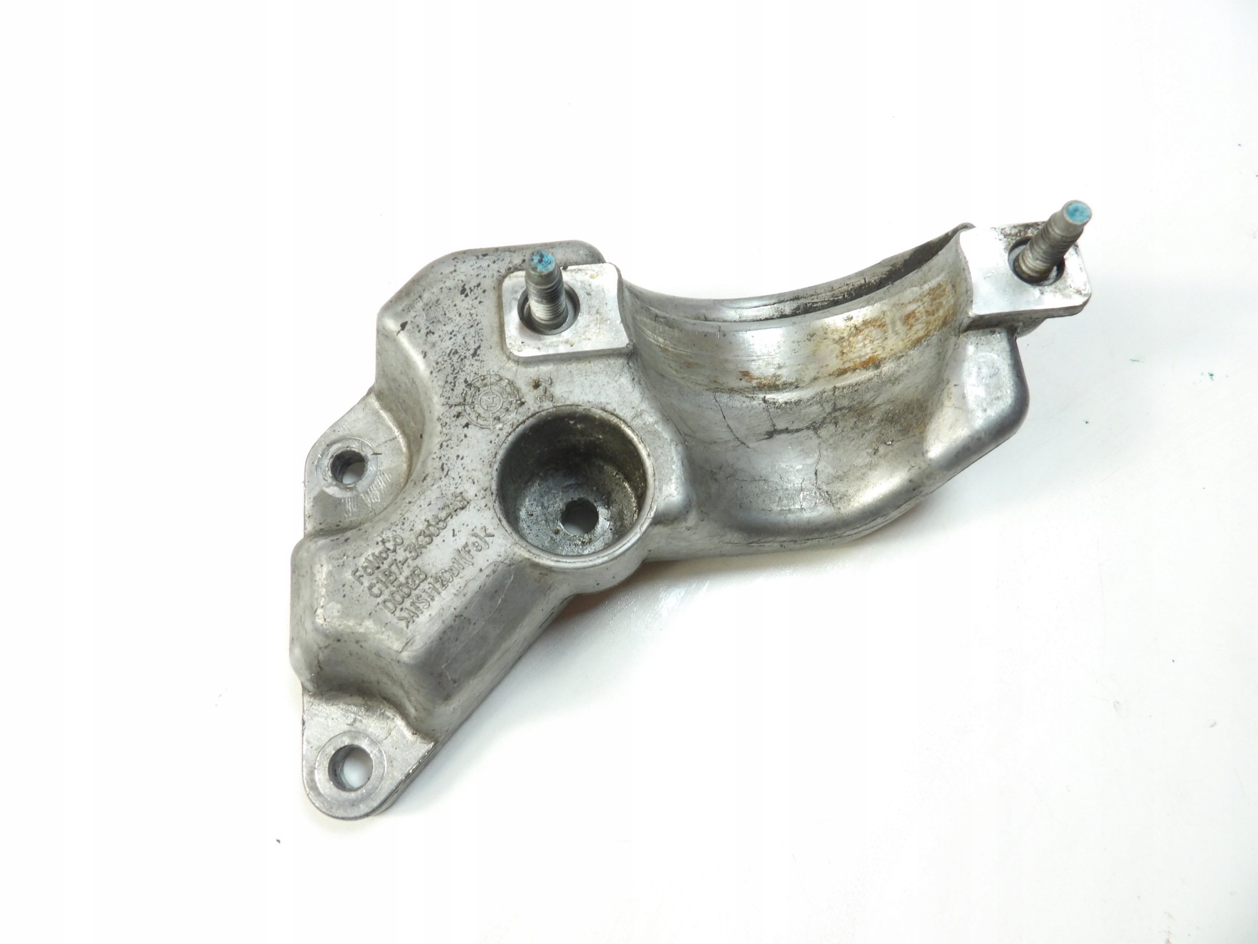 FORD FIESTA MK7 1.O EB Support Demi axe
