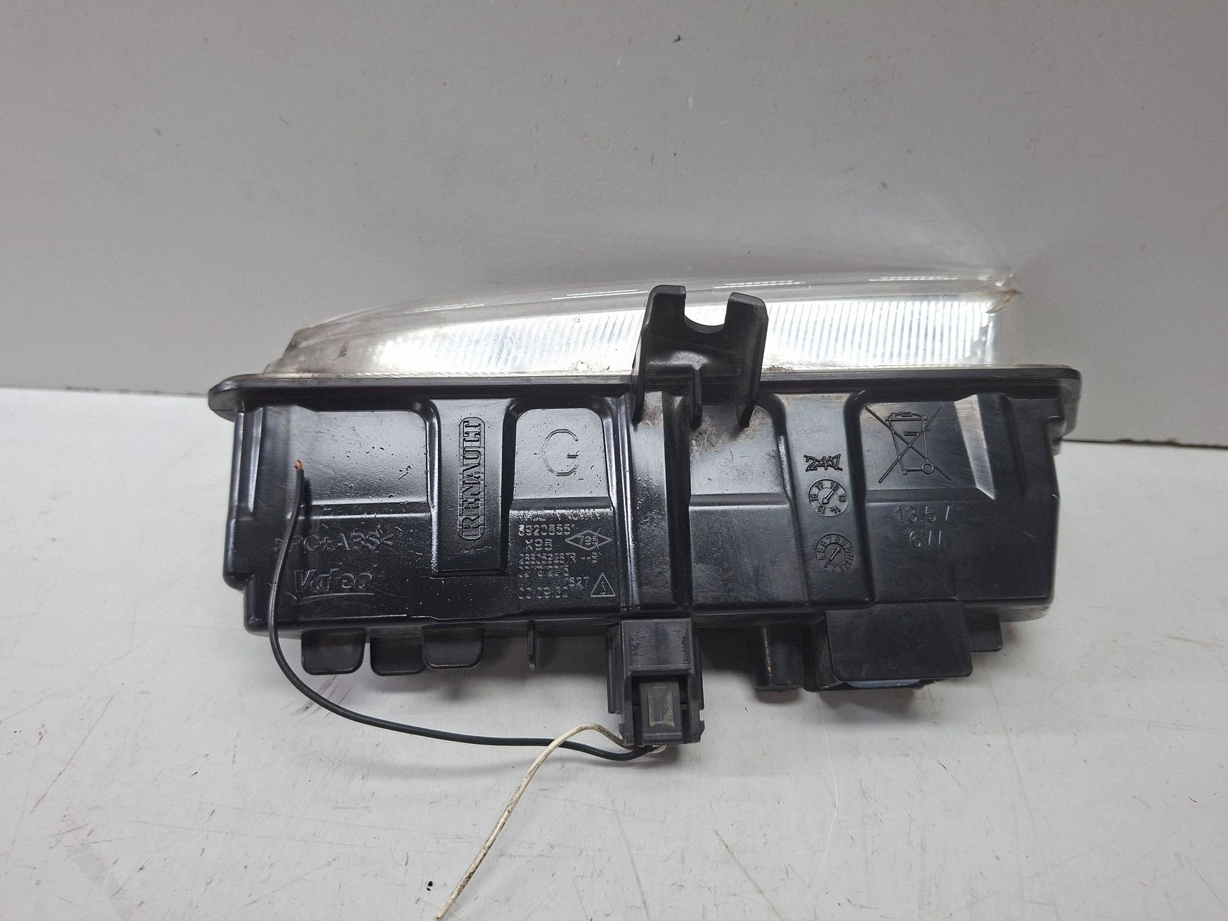 licht DZIENNA LED vorne links 266059367R RENAULT CLIO IV 2012