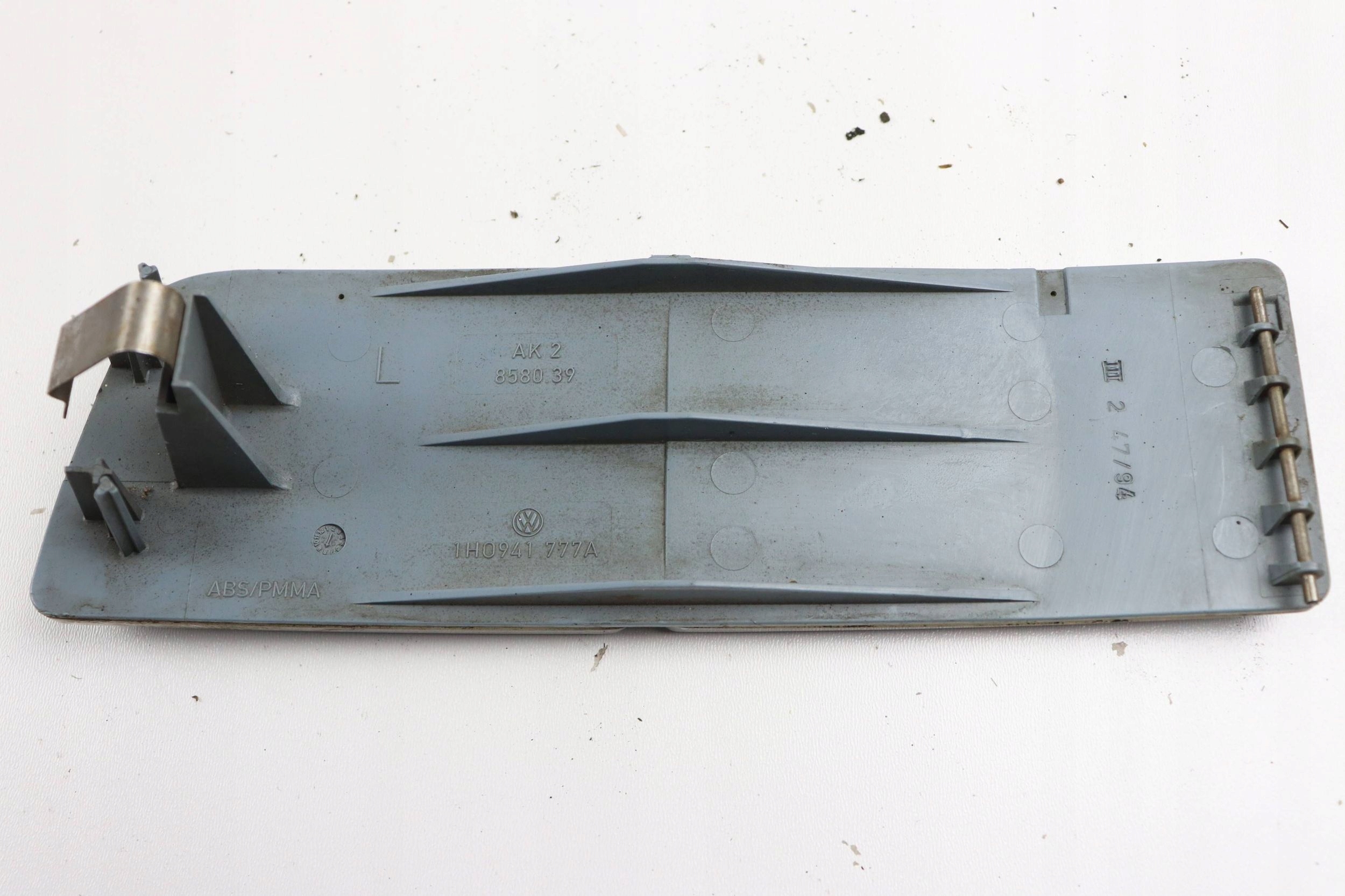 VW GOLF III ODBLASK front left front 1H0941777A EUROPA