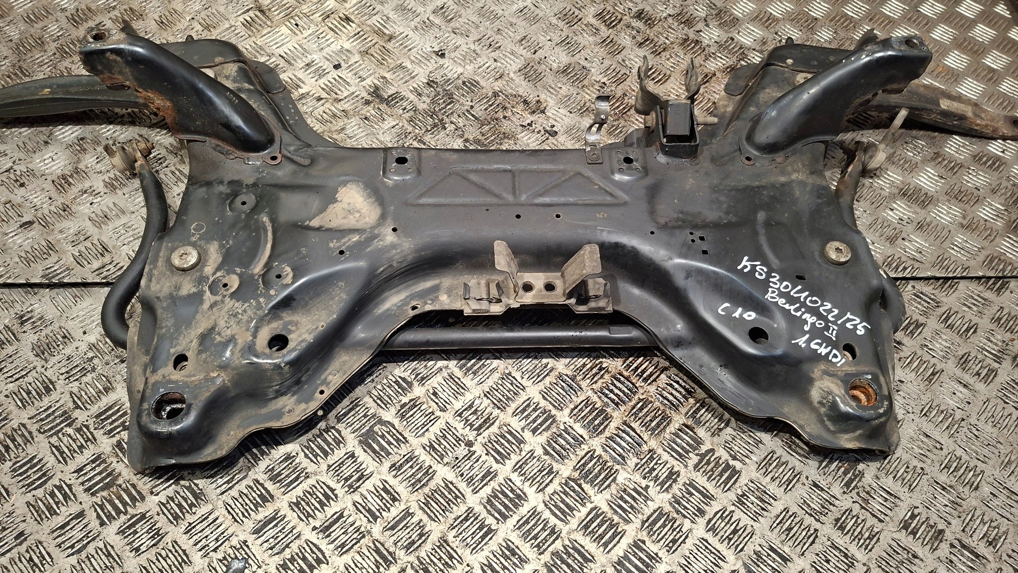 Achsträger TRAWERS CITROEN BERLINGO II 1.6HDI
