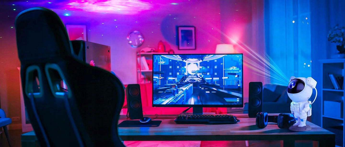 LAMPKA PROJEKTOR GWIAZD MGŁAWIC RZUTNIK ASTRONAUTA KOSMONAUTA Tematyka, motyw ASTRONAUTA