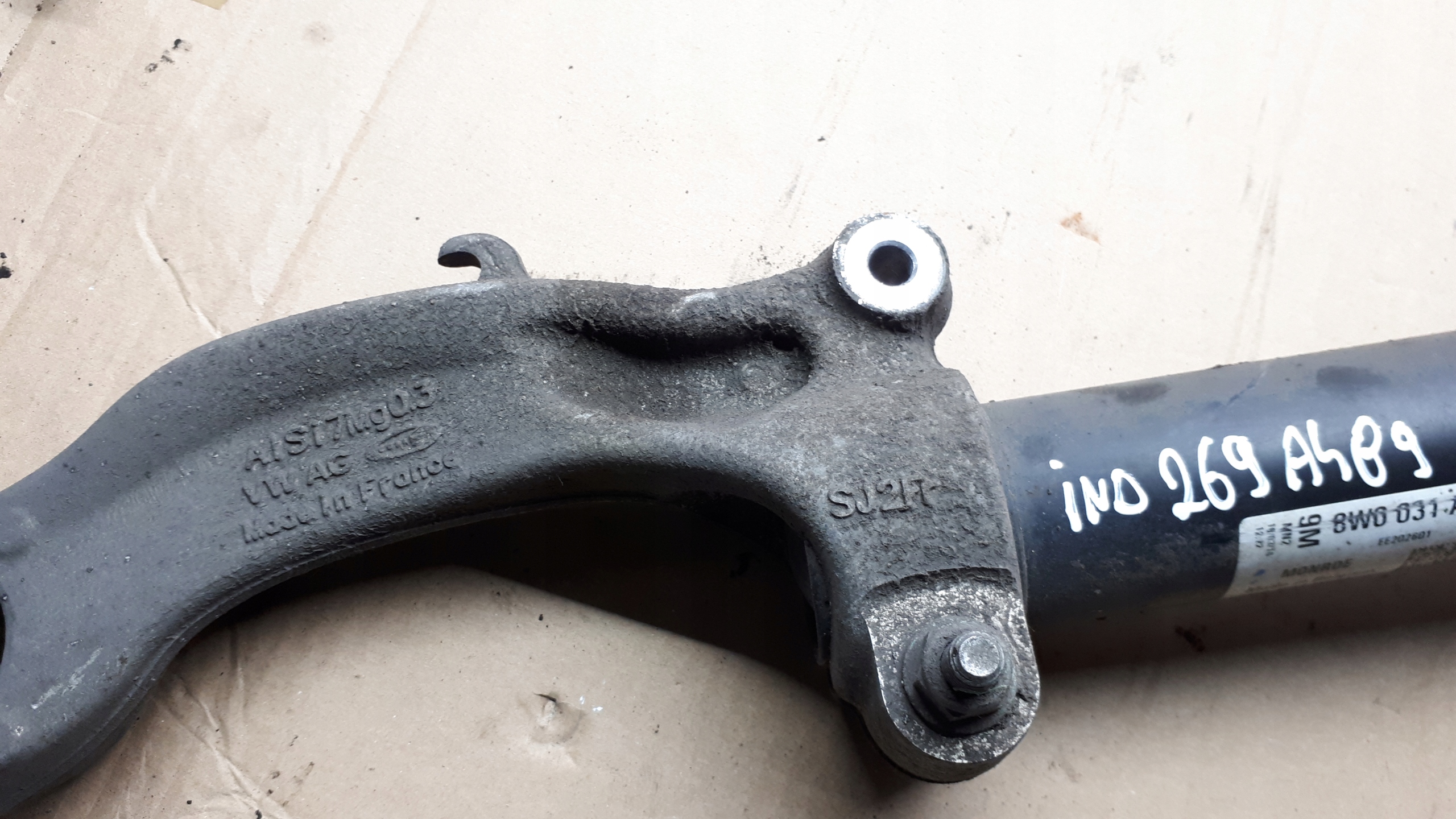 A4 B9 8W shock absorber right front 8W0031AL A5 8W