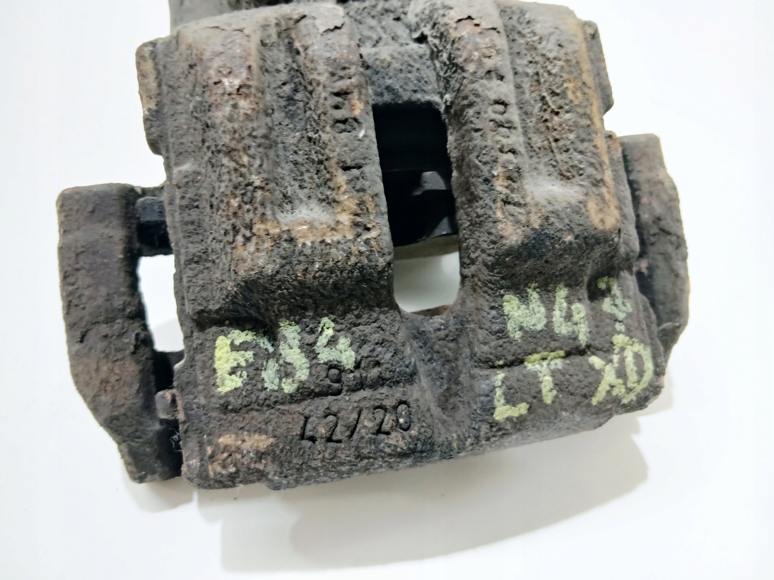 caliper brake left rear part BMW X1 E84 N47 2.0D OE 42/20 (24235183)