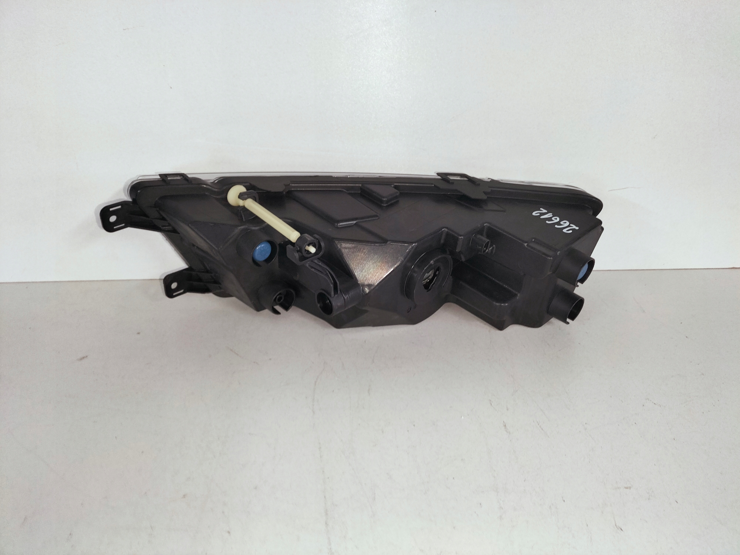 fog light light right SKODA RAPID 12-17 LED