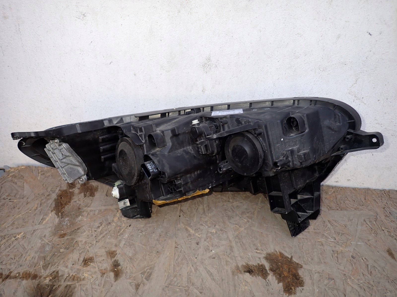 light left REFLEKTOR left RENAULT KADJAR HA 2015- 260602051R