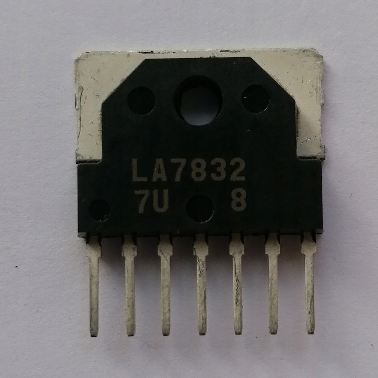 UKL.SCAL LA 7832
