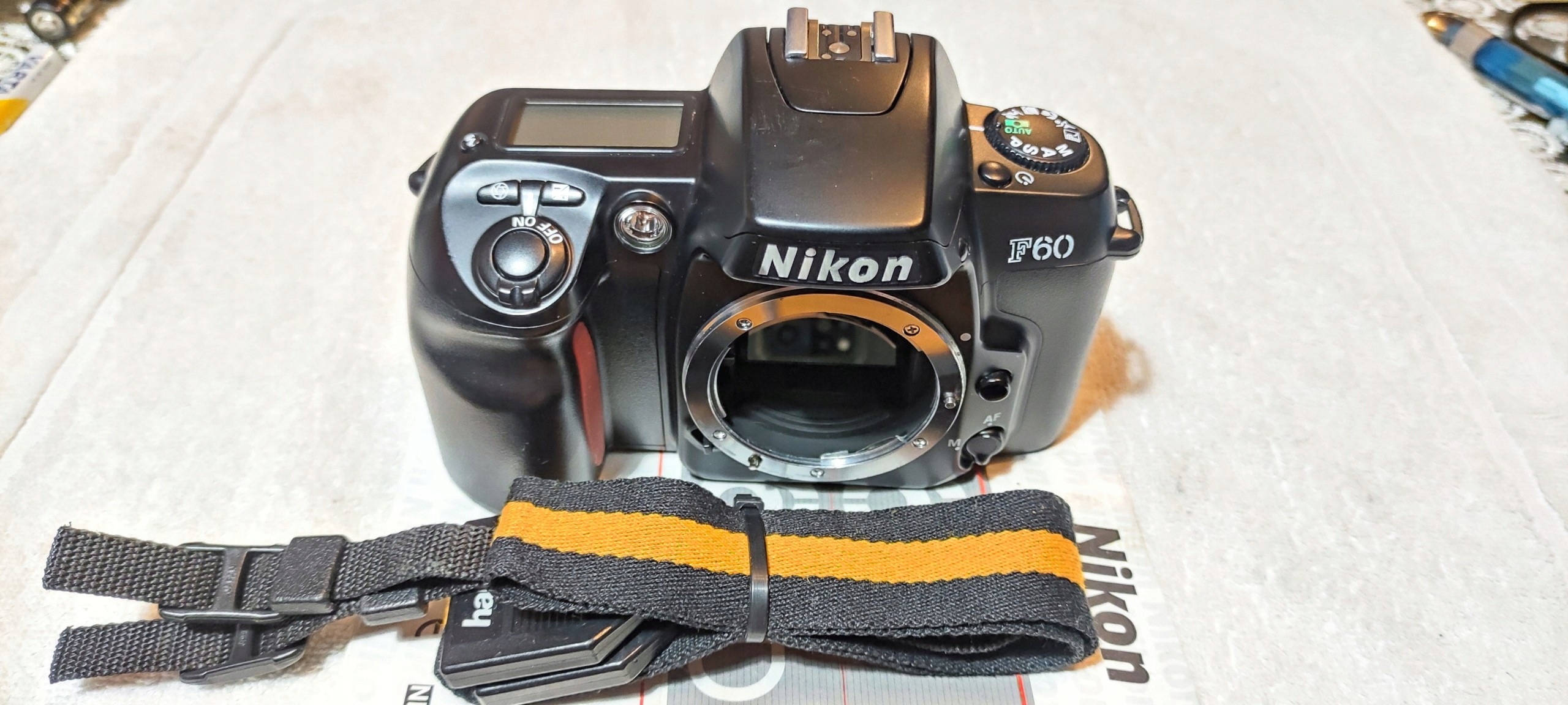 Nikon F60Dブラック 中古】ニコン フィルム一眼レフカメラ F60 ブラック【B】