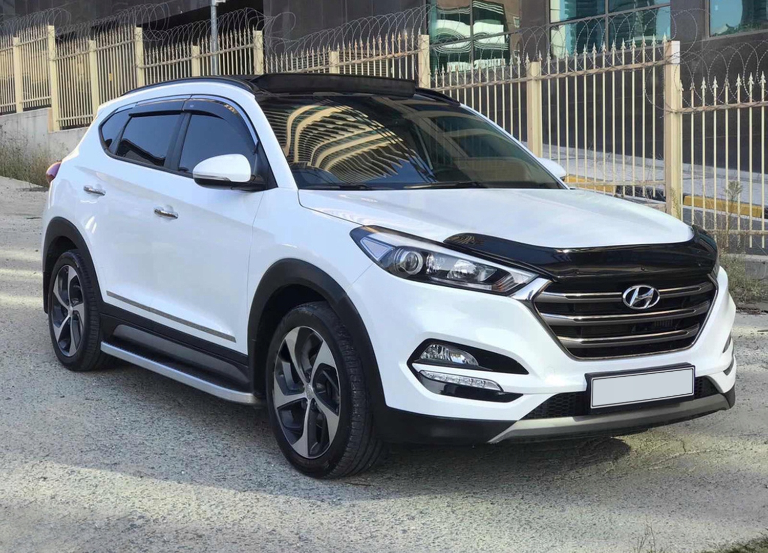 Osłona maski owiewka Hyundai Tucson 2015-2020 Numer katalogowy części 3224202