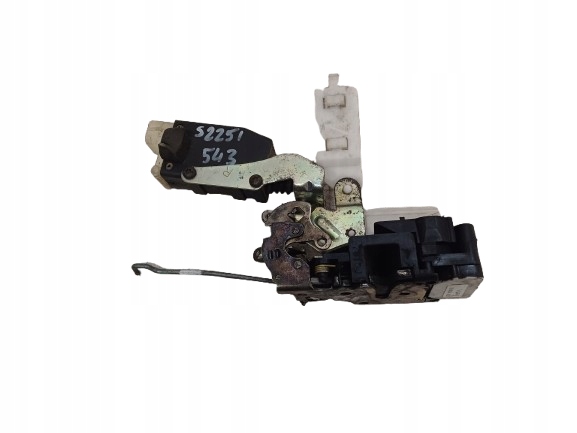 OPEL SINTRA 96- ZAMEK DRZWI PRAWY PRZÓD 90493702