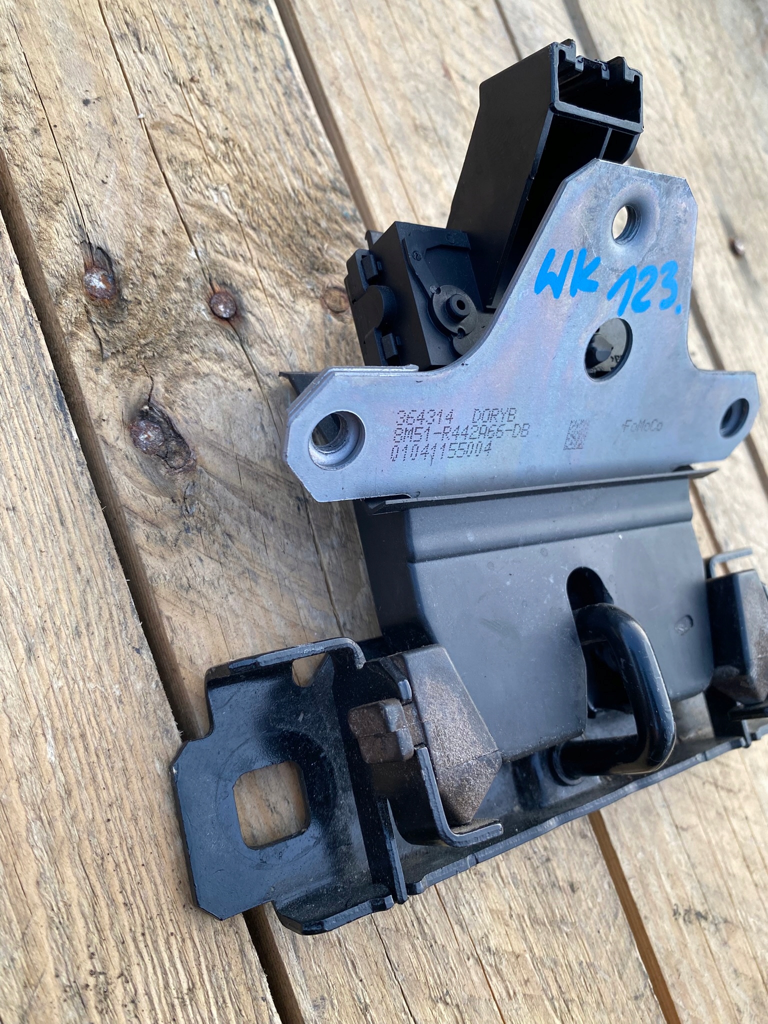 lock bonnet rear part boot FORD C-MAX MK2 8M51-R442A66-DB