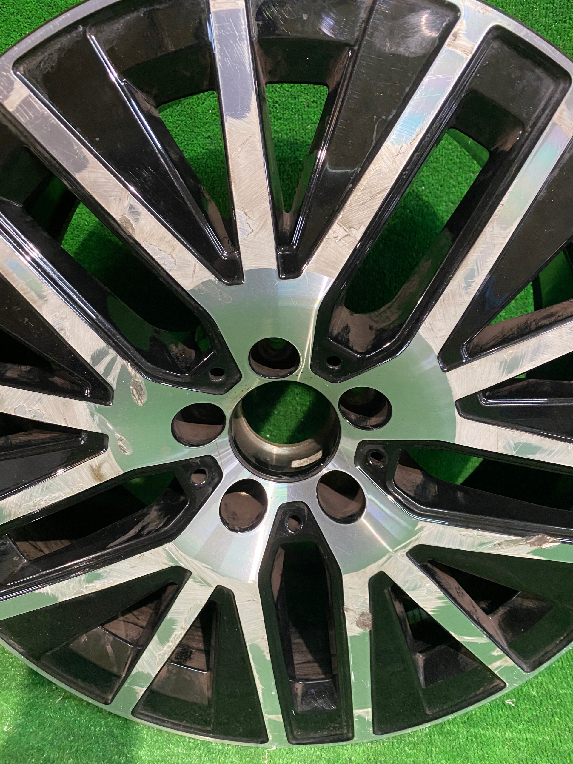 disk MERCEDES V-KLASA W447 8J 19” ET38 NR.f70