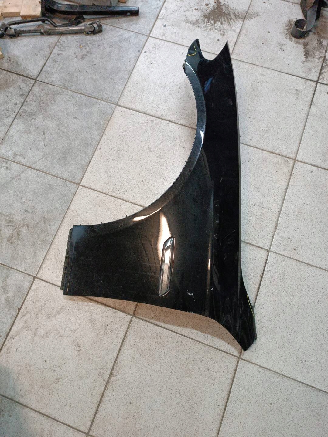 fender left side BMW 5 F10 lift 2016r