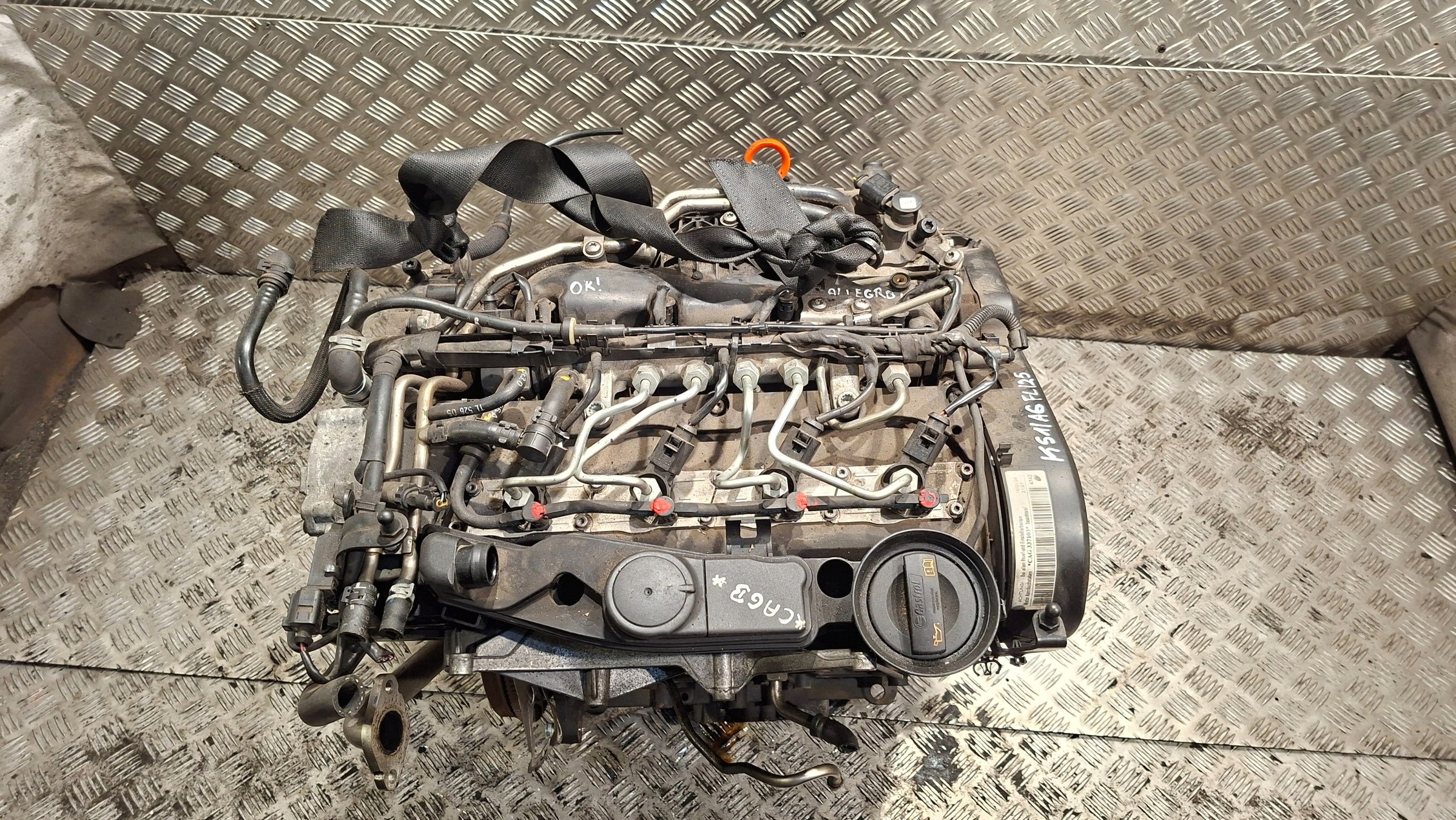 engine pillar Z UKLADEM PALIWOWYM AUDI A6 C6 FL 2.0TDI CAGB