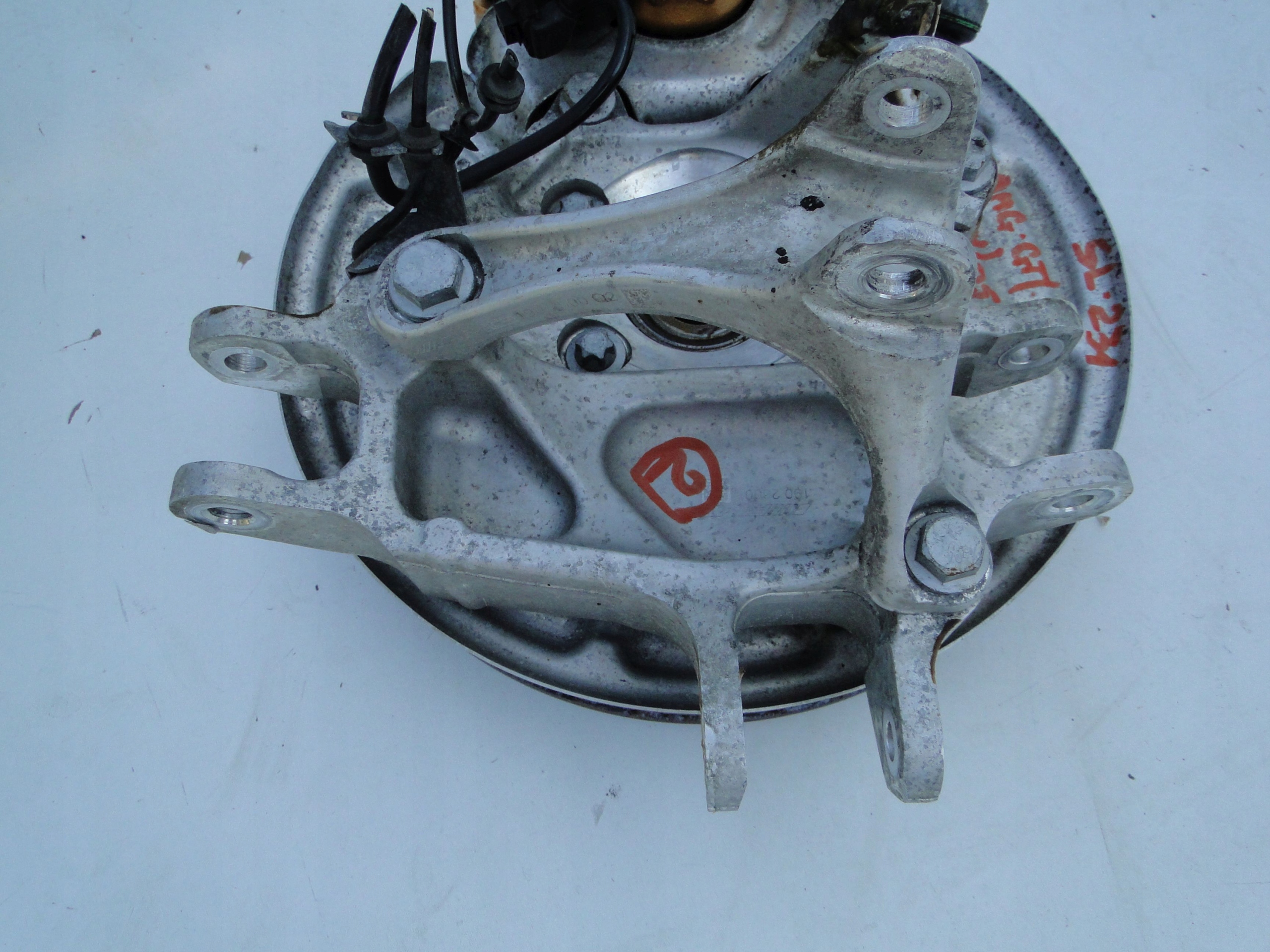 MERCEDES AMG GT C s r 190 поворотный кулак, цапфа задний правый A1903505201