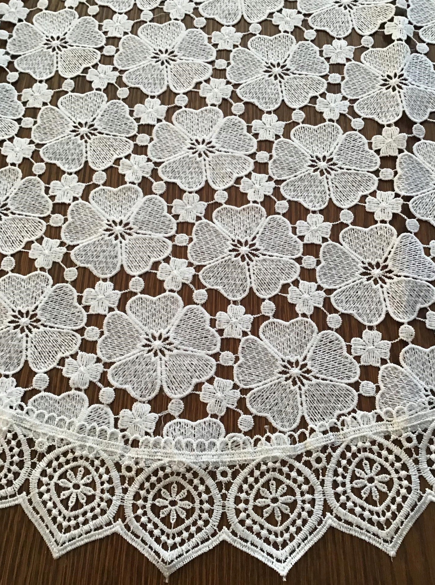 

Obrus Okrągły Cały Koronkowy Mleczny Biały 130cm