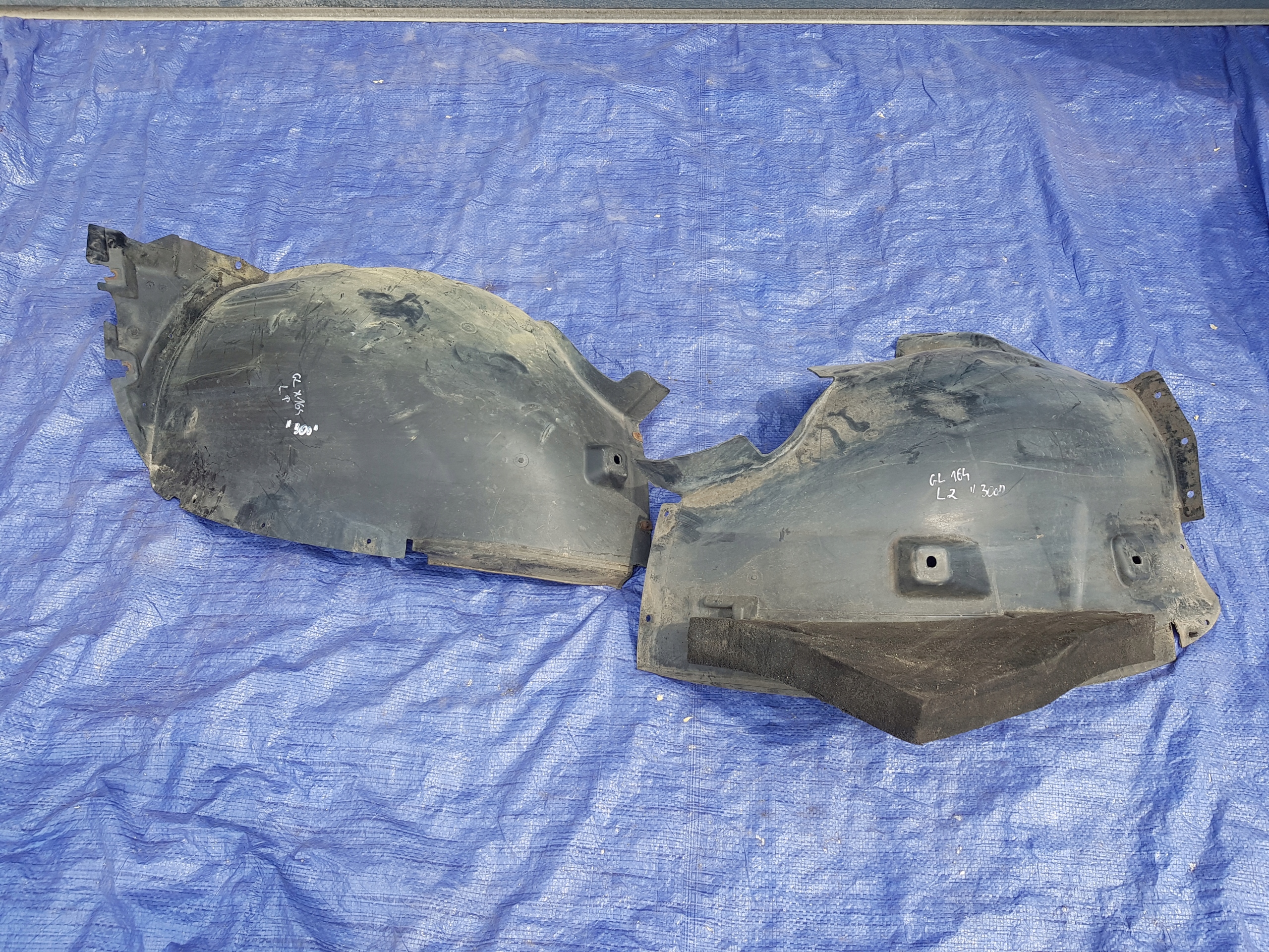 mudguard left front MERCEDES GL X164 1648842522 1648842322