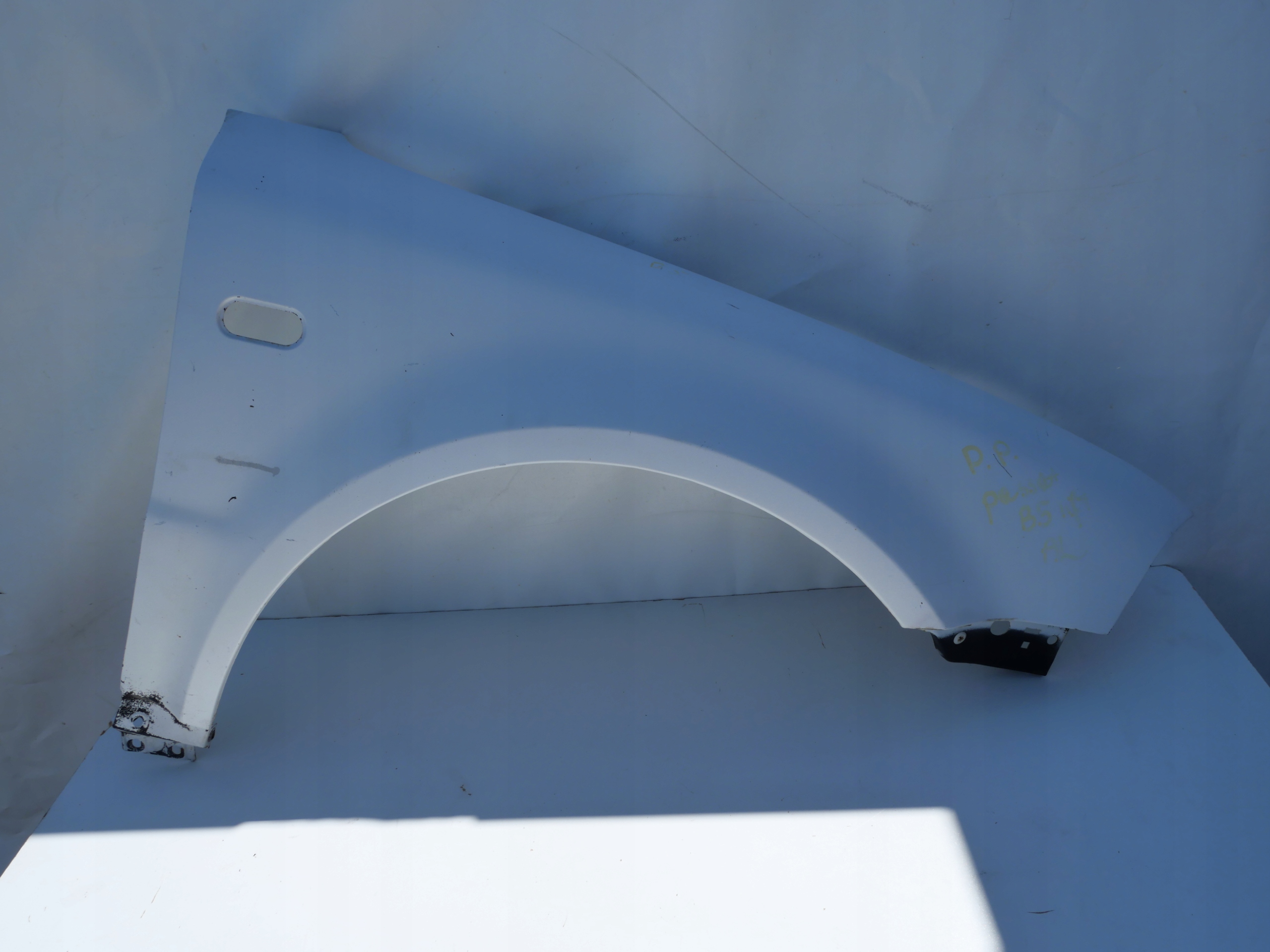 fender front front right VW PASSAT B5