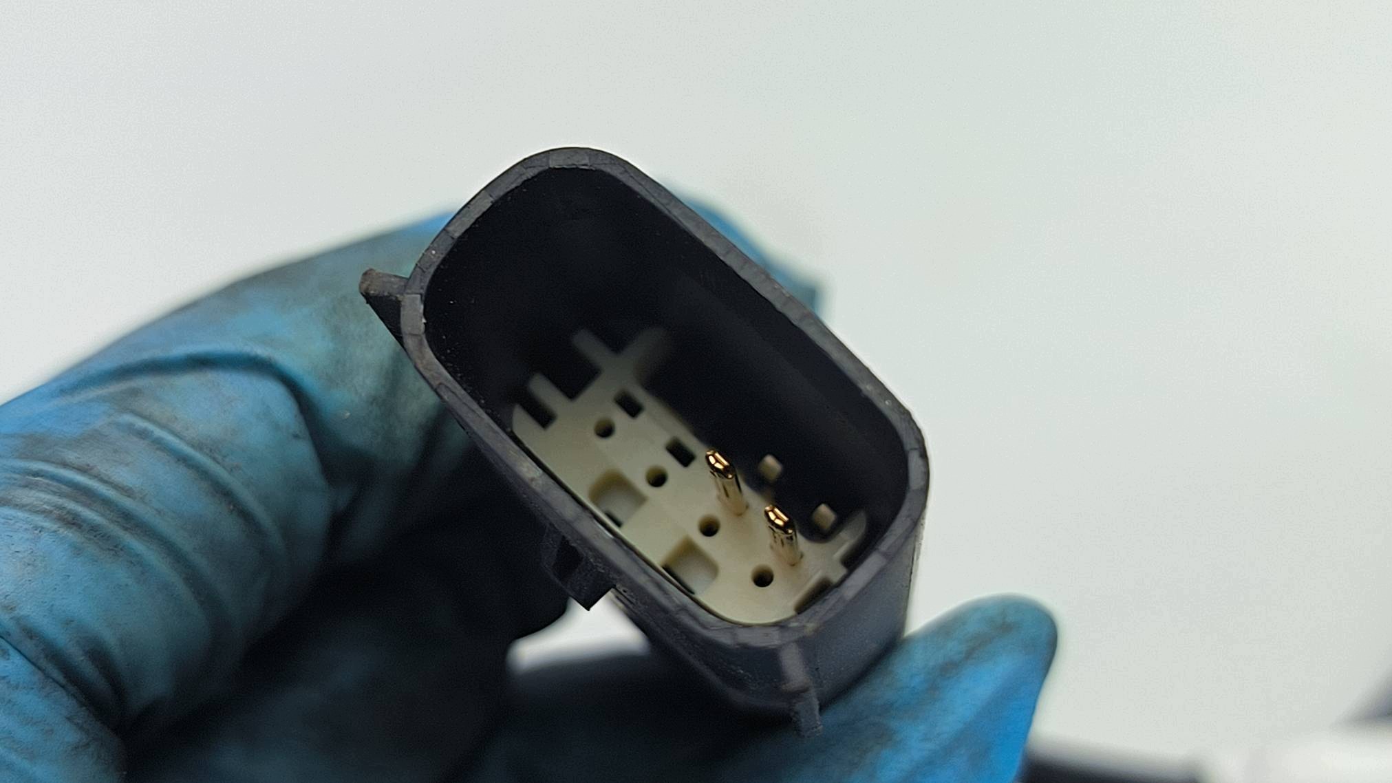 NABOJ bonnets right 32277485 VOLVO V60 II