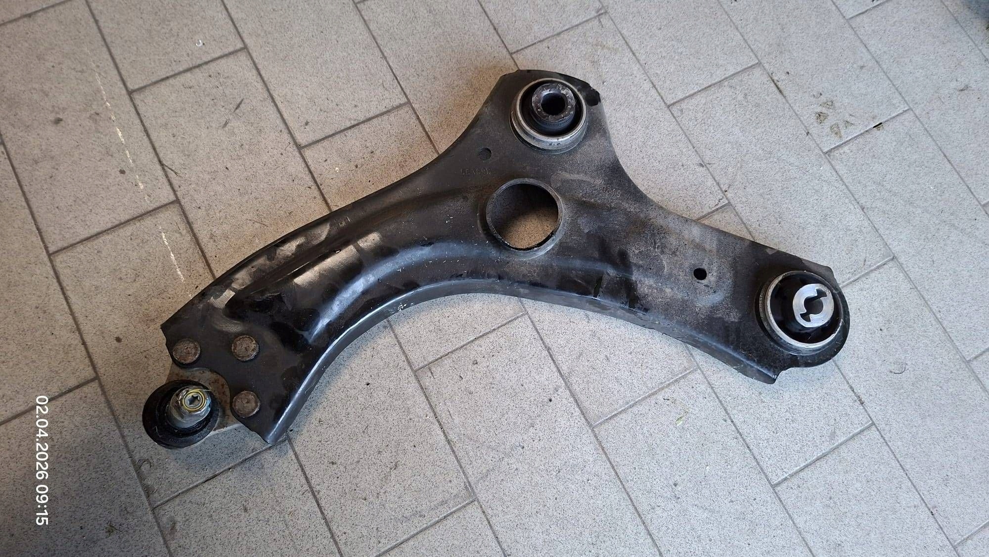 arm front side left Renault Clio V 545056028R